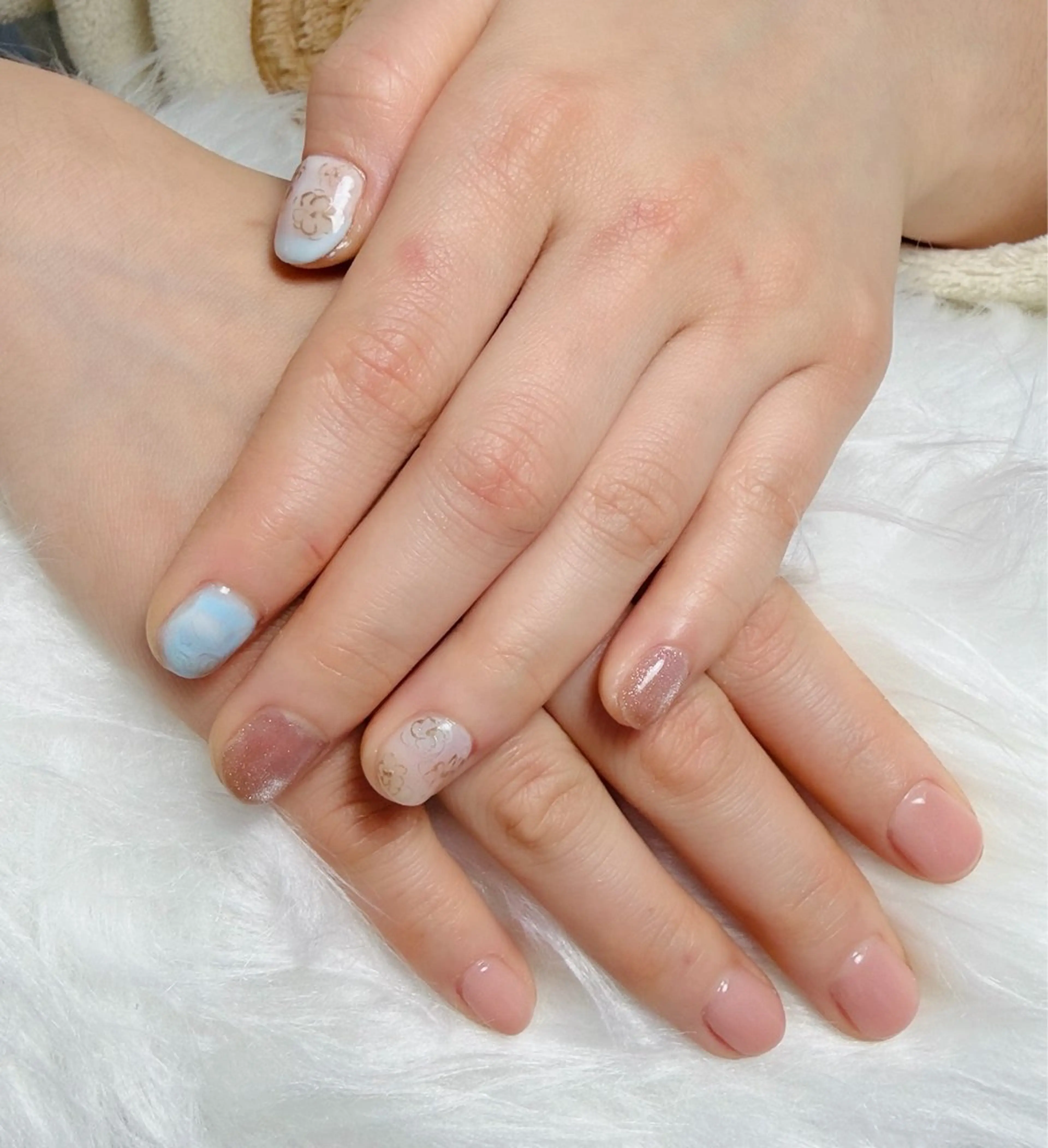 ネイル マグネットネイル オフィスネイル ワンカラーネイル シンプルネイル ハンドネイル Min.Nail  Salon所属・バオ ハンのネイルデザイン