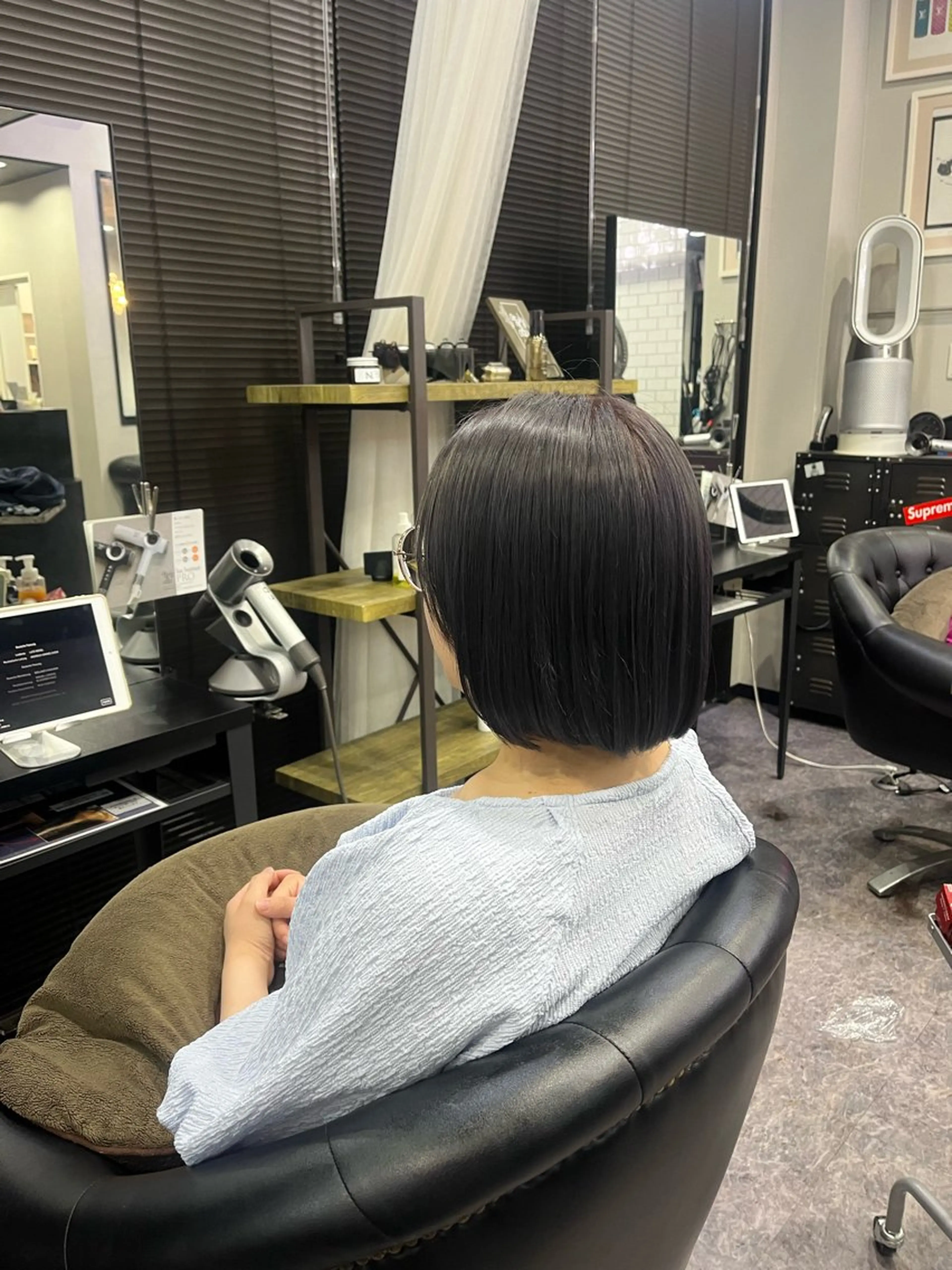 ショート カラー ブリーチ ヘアカラー 友滝 真菜美のヘアスタイル