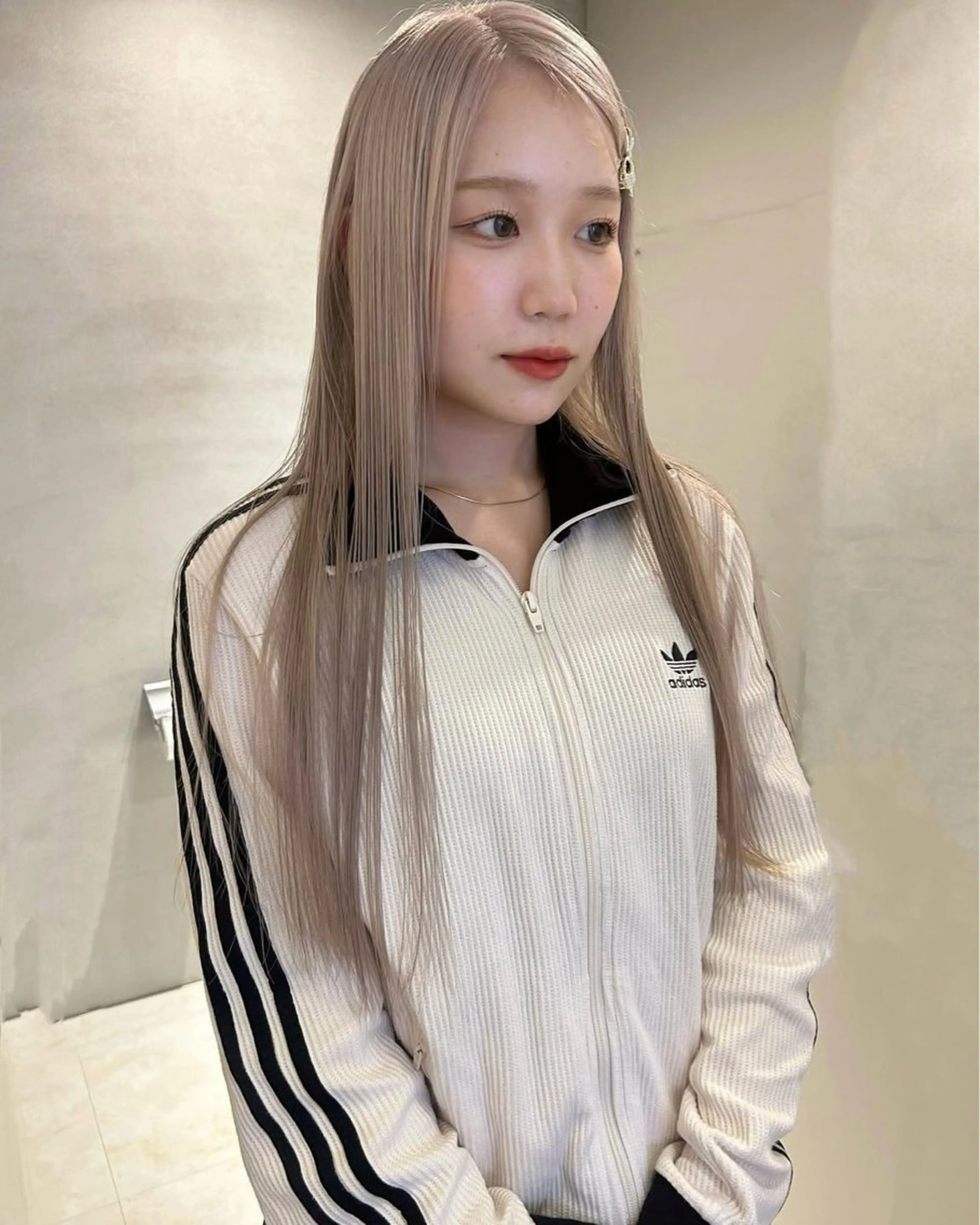 ロング ヘアカラー PELE 梅田 ANNEX 大阪梅田茶屋町店 ダブルカラー/ブリーチ/ハイトーン【ペレ】所属・梅田/ハイトーン/ Juriのヘアスタイル