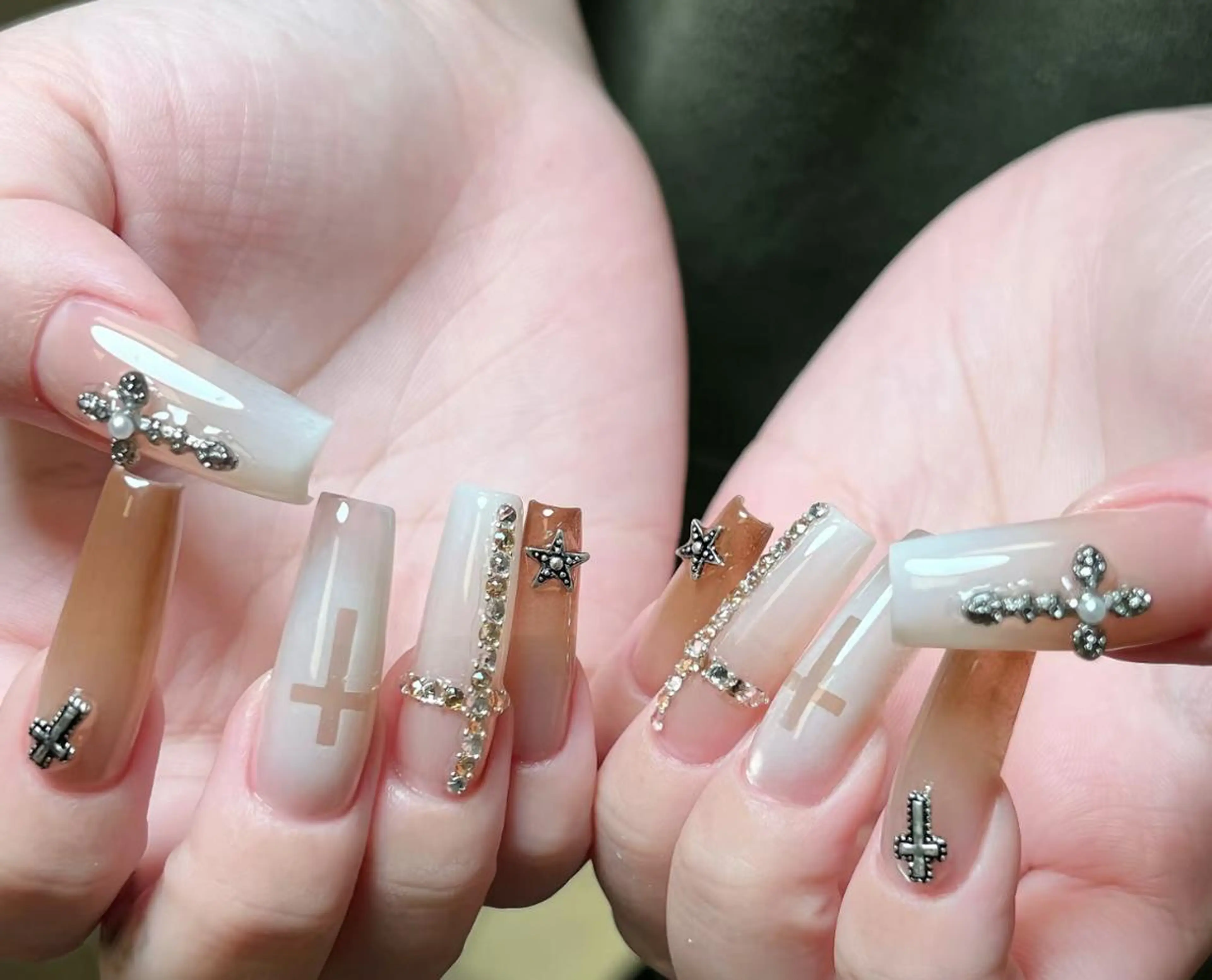 ネイル ハンドネイル 🎀 NaNa_nailのネイルデザイン