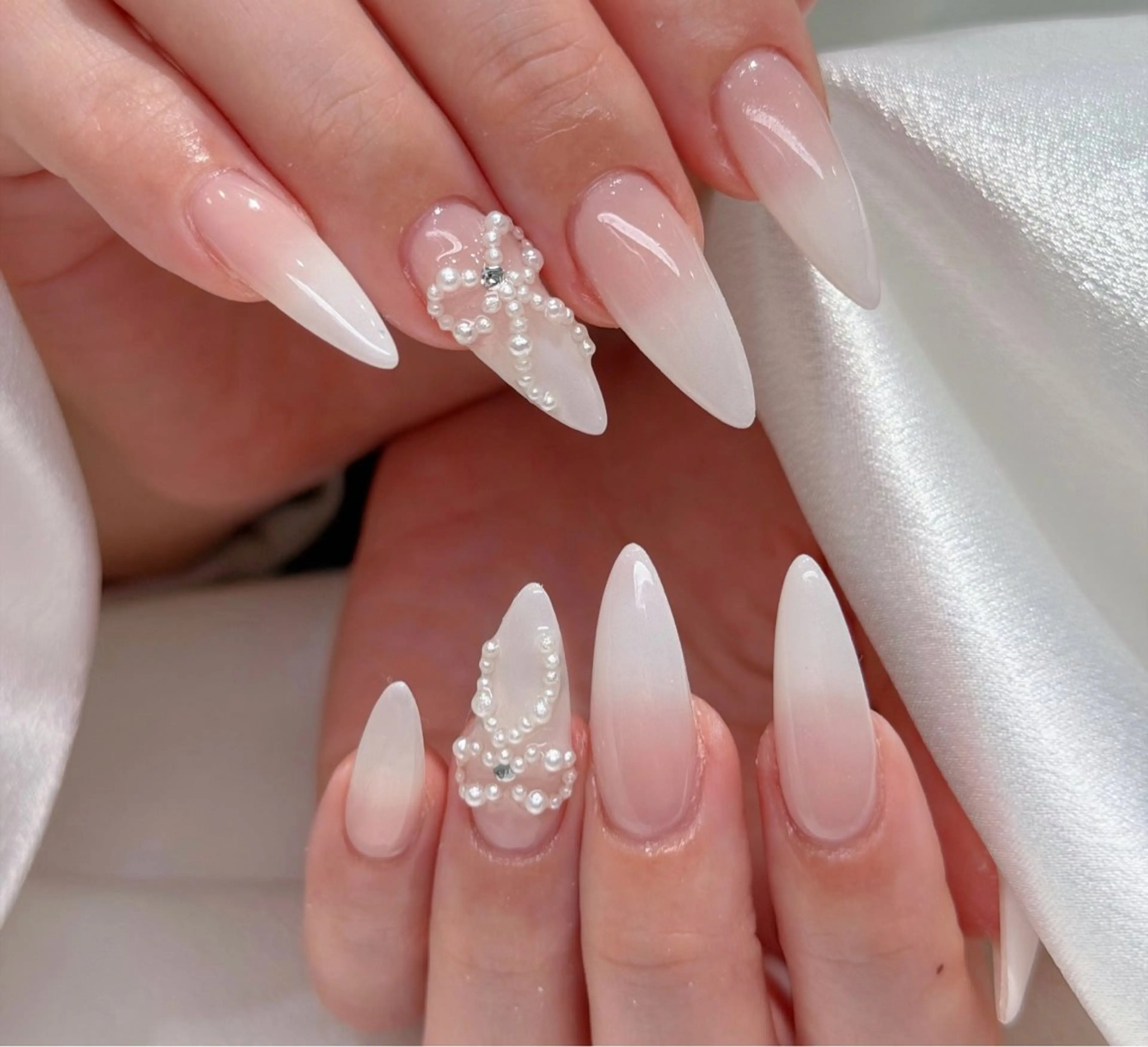 ネイル オーロラネイル ブルー チークネイル フットネイル フレンチネイル ハンドネイル HANA ハナのネイルデザイン