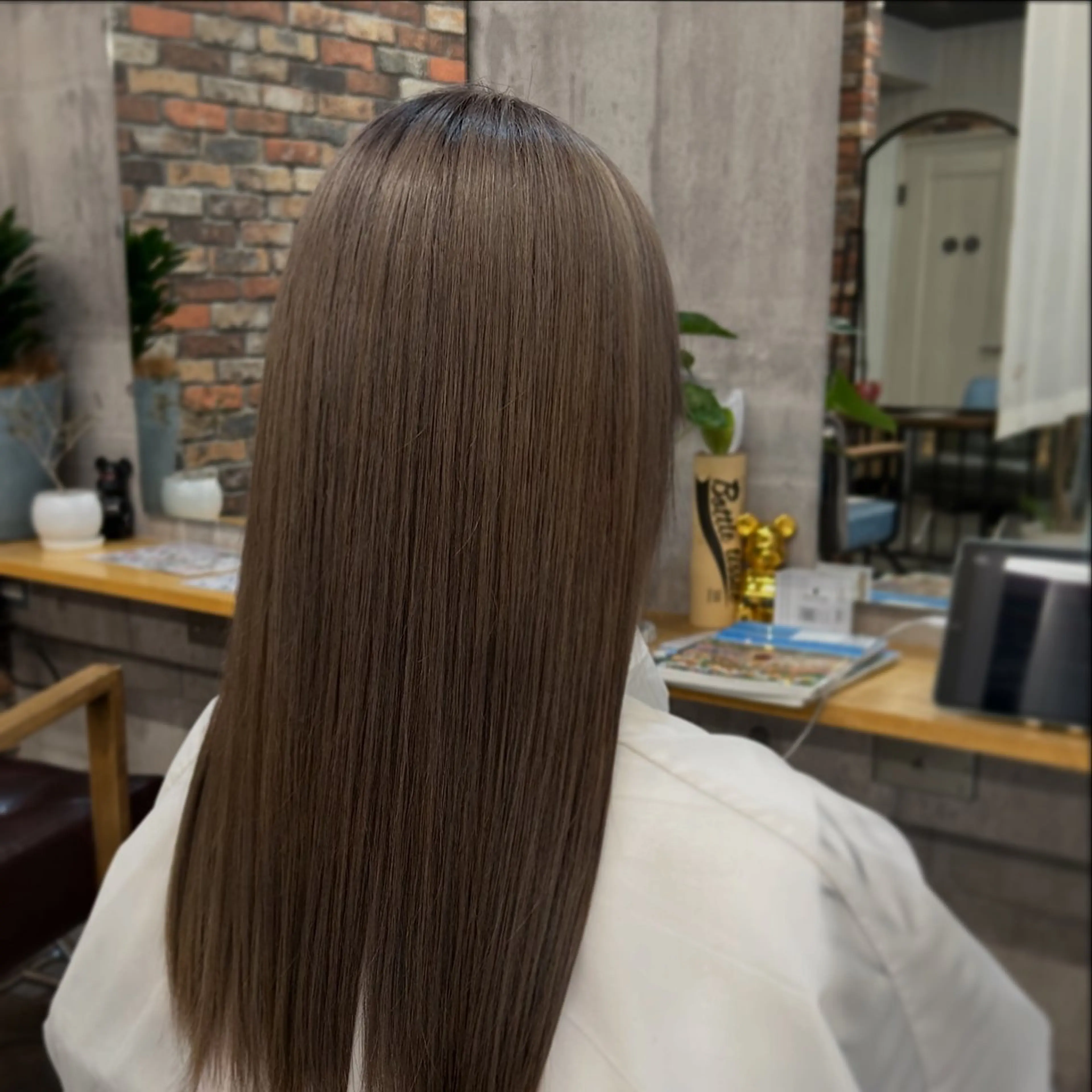 ロング 松田 沙織のヘアスタイル