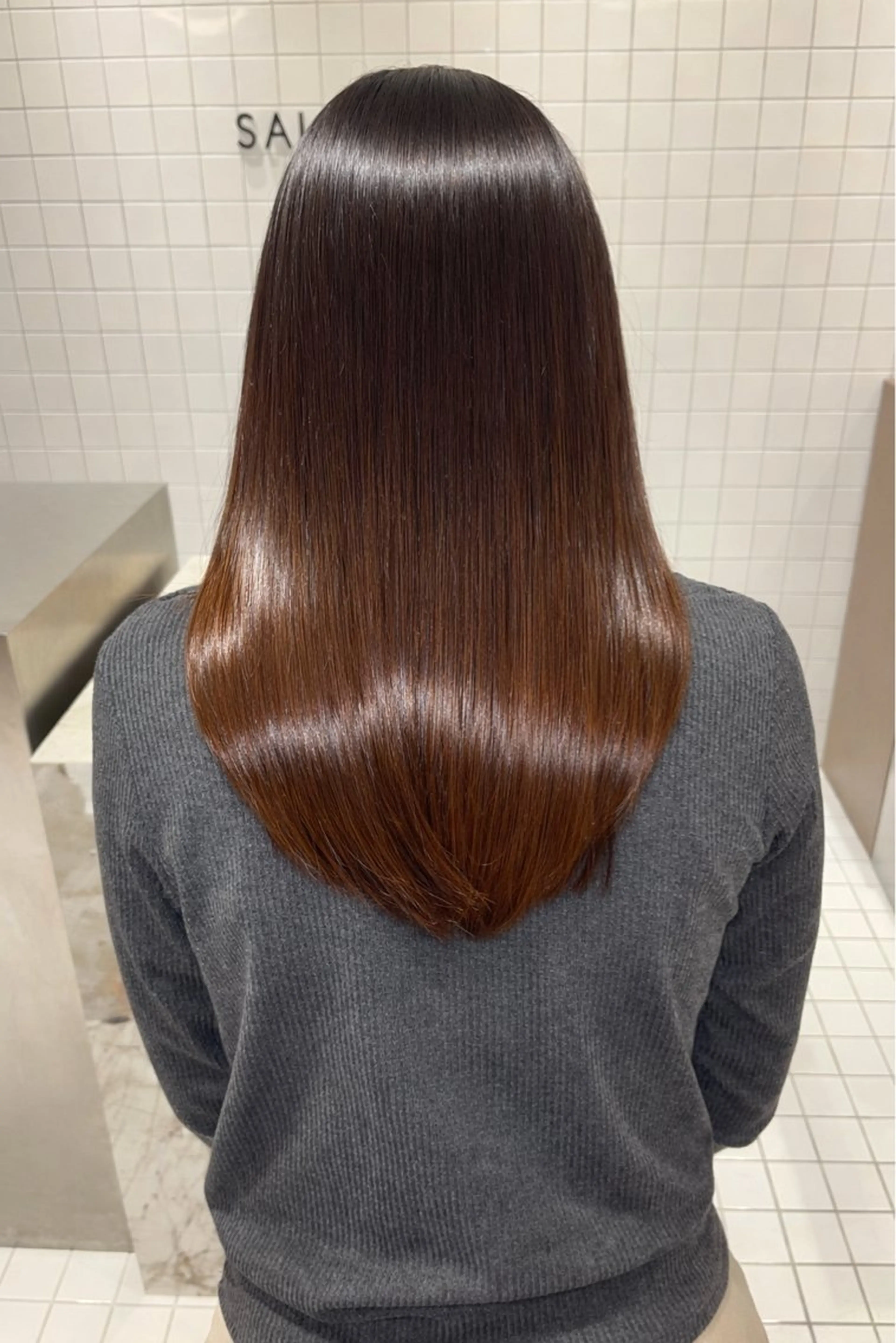 セミロング トリートメント 髪質改善/美髪特化 骨格似合わせ/色持ちのヘアスタイル