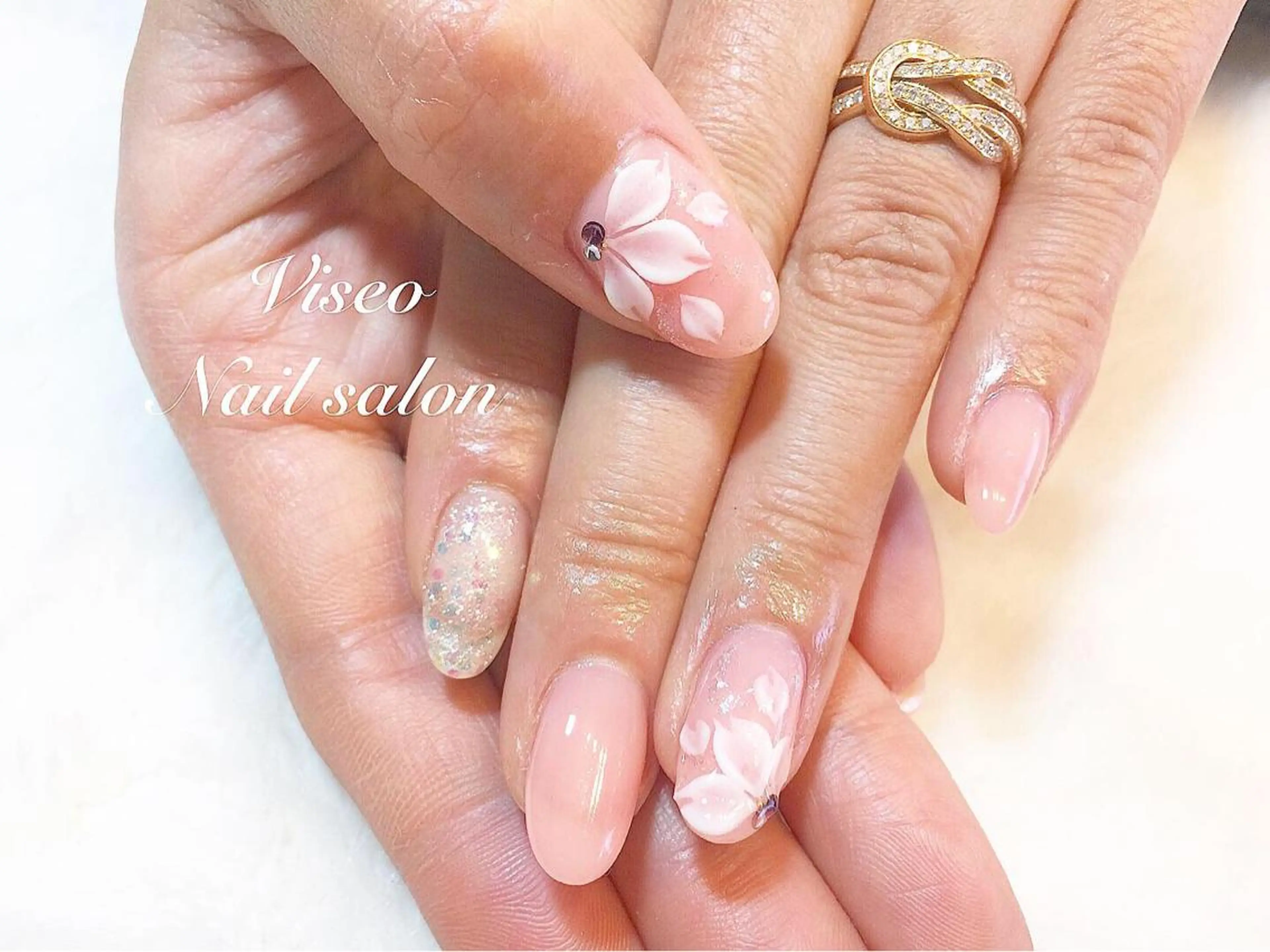 ネイル Viseo《6週間 長持ちパラジェル》のネイルデザイン