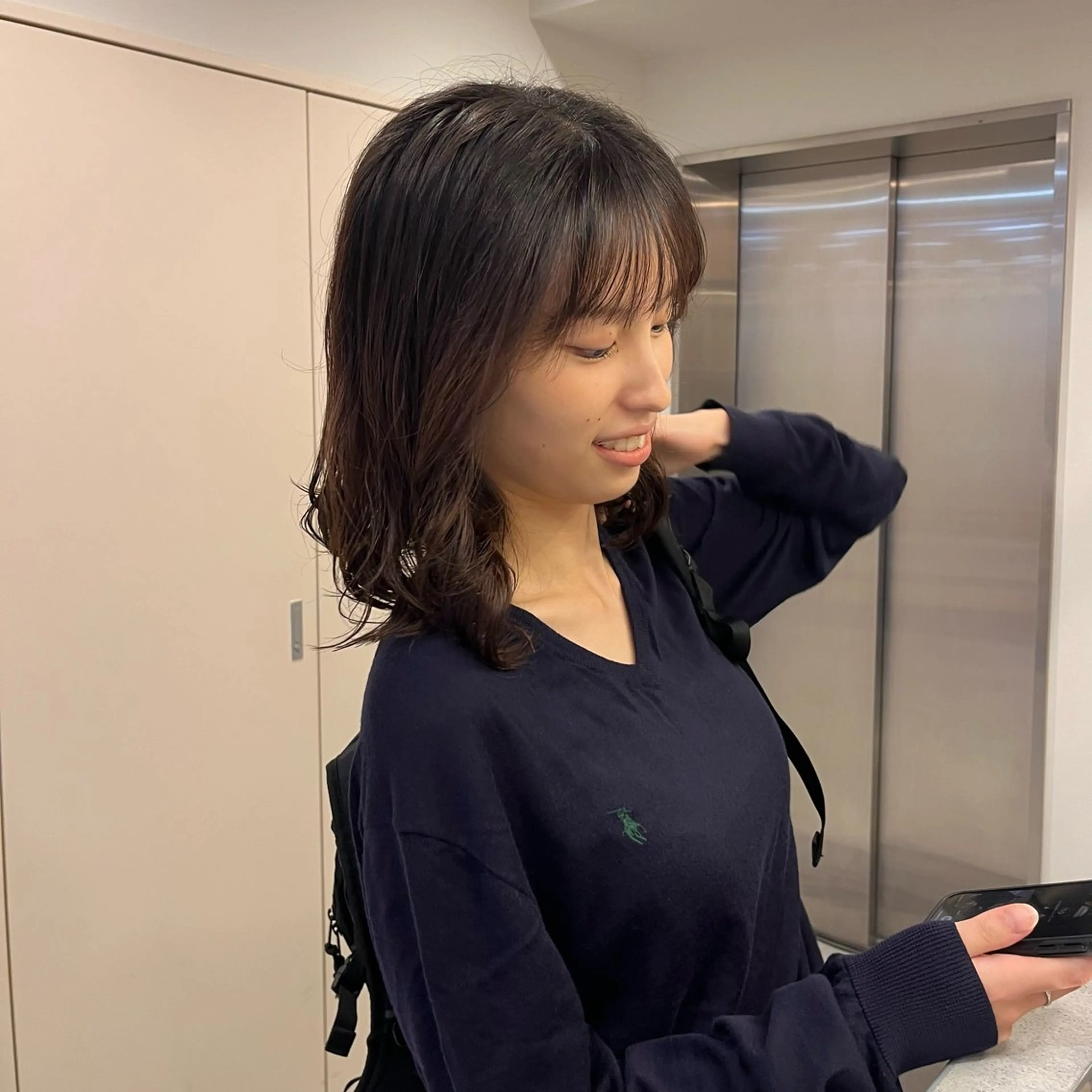 ミディアム 冨井 ほのかのヘアスタイル