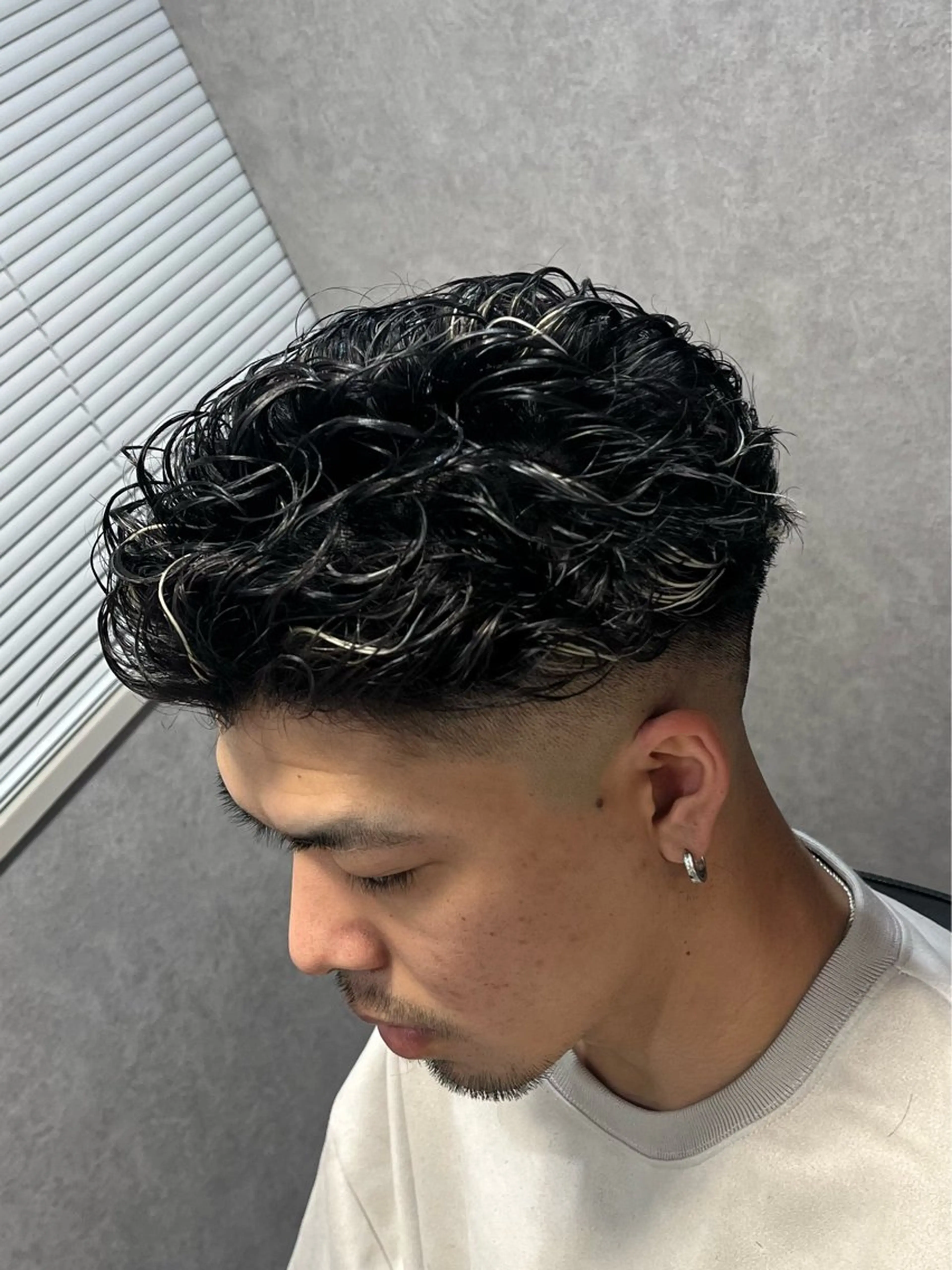 ミディアム パーマ CuMARi所属・🌈福本 裕也🌈のヘアスタイル