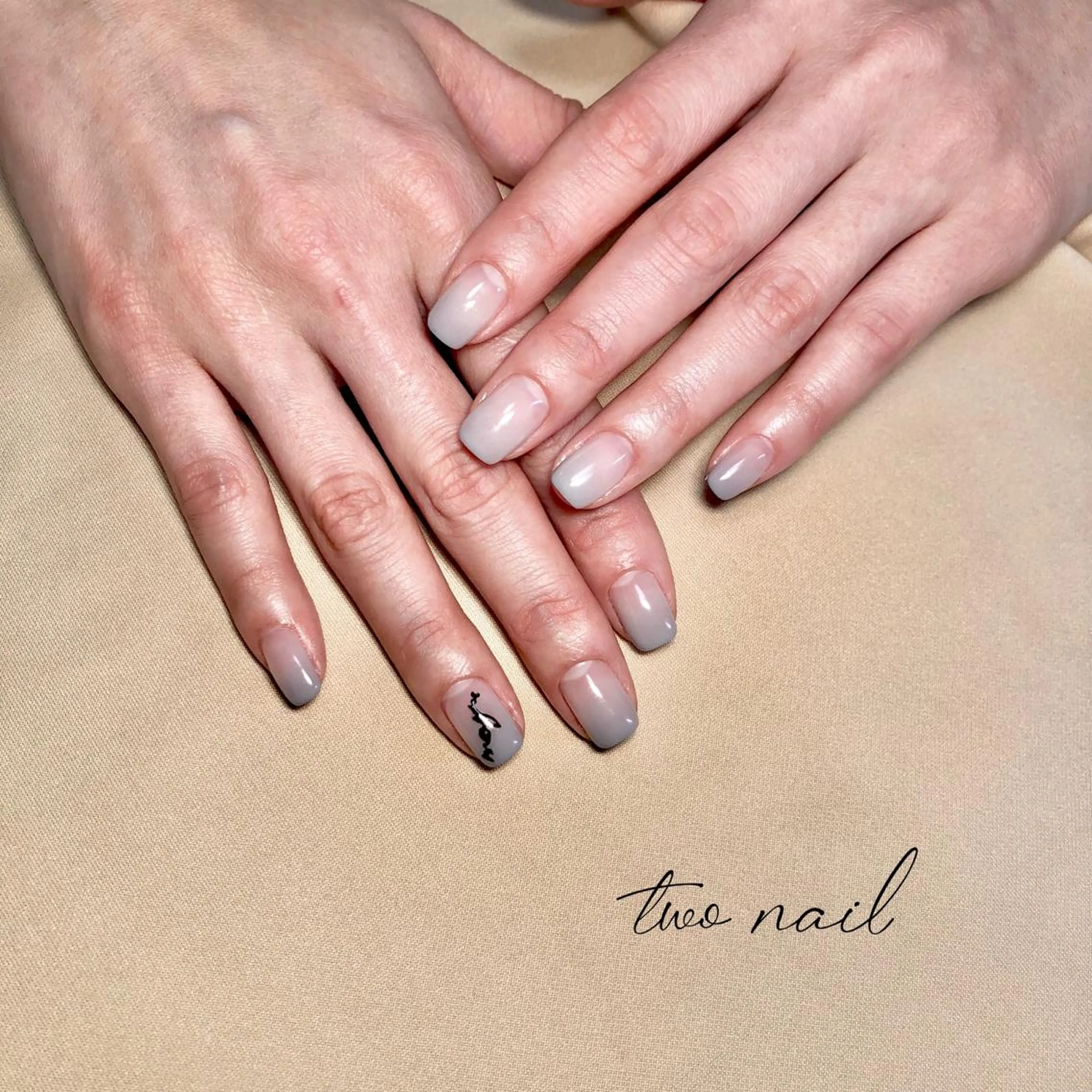 ネイル アートネイル フットネイル ハート ニュアンスネイル ホワイト ハンドネイル two nailのネイルデザイン