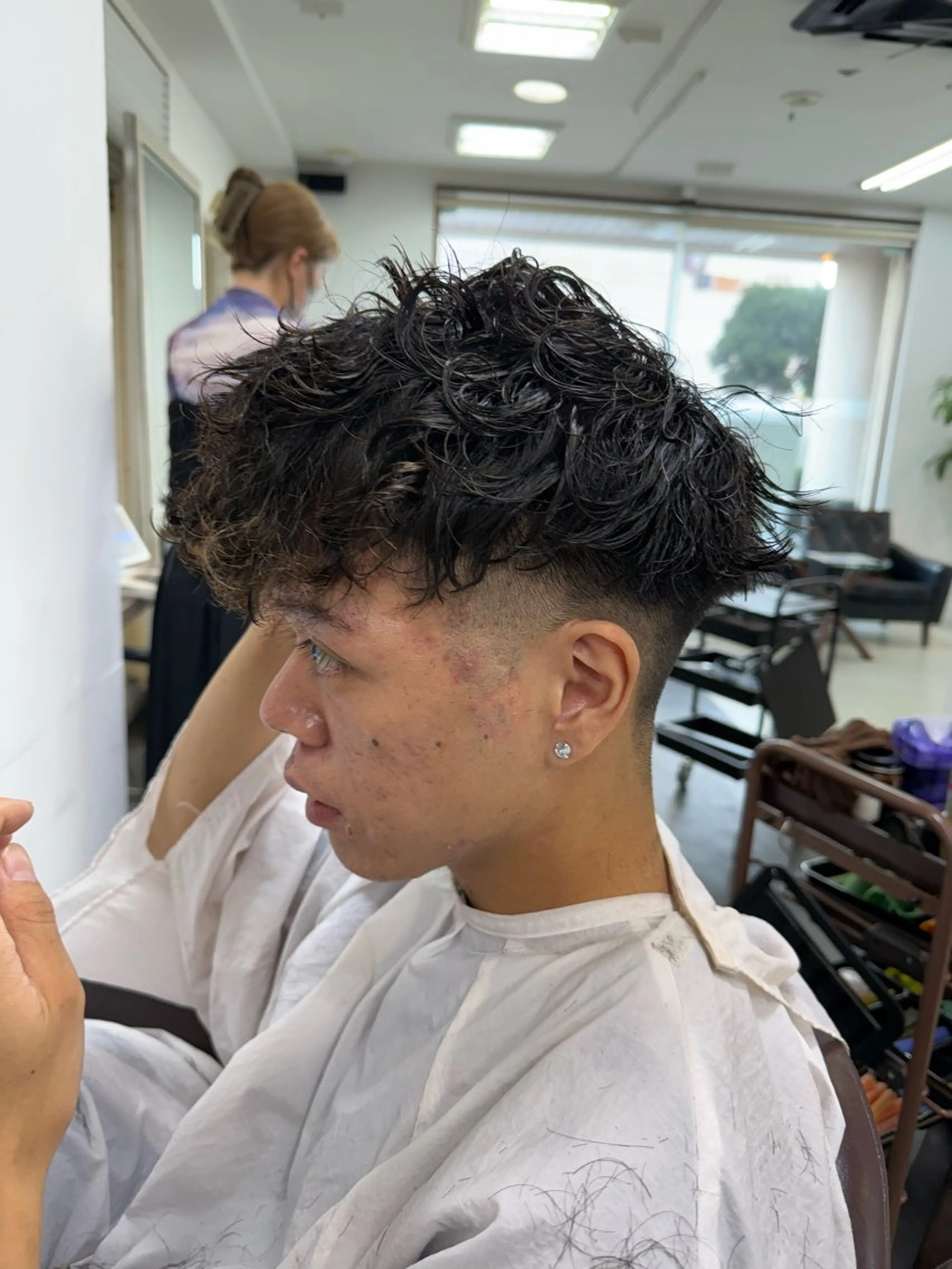 ショート パーマ メンズ スペインカール カット パーマ 湘南メンズパーマ / タカシマダイスケのヘアスタイル