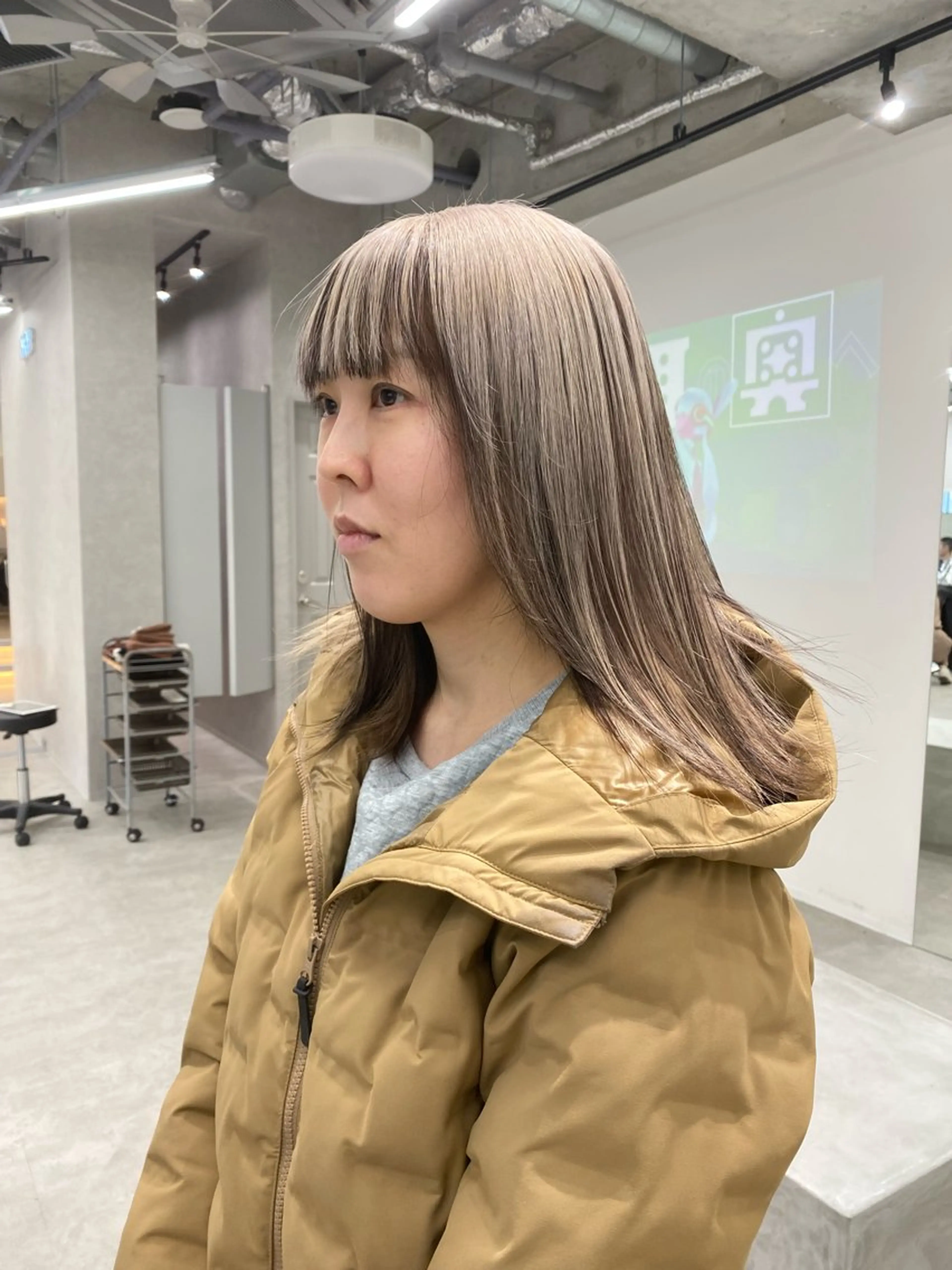 セミロング カラー ヘアカラー ウルフ🐺/ボブ ハイトーン🌈/増田のヘアスタイル