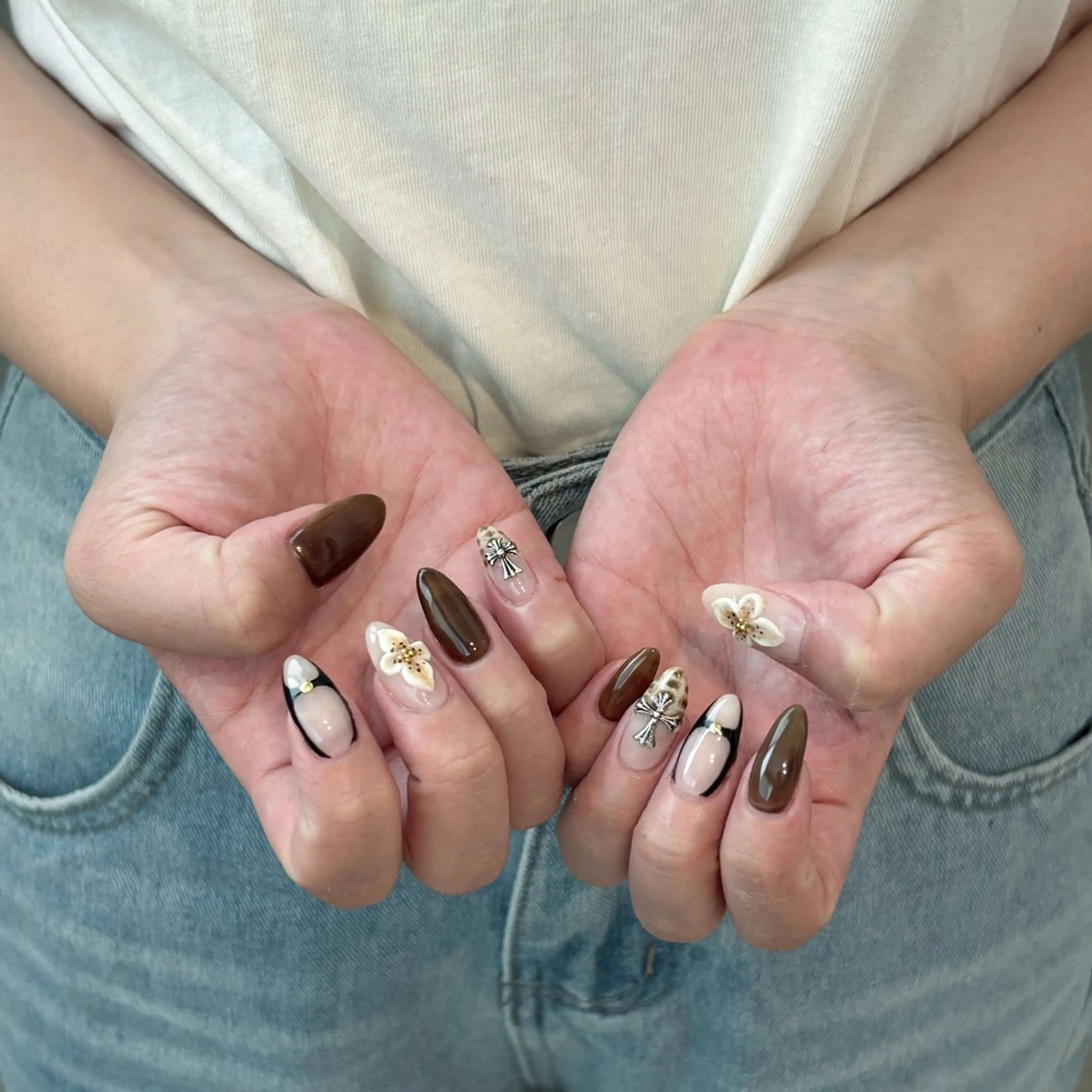 ネイル Nail　mellow所属・Roa🎀 ercher立川南口のネイルデザイン