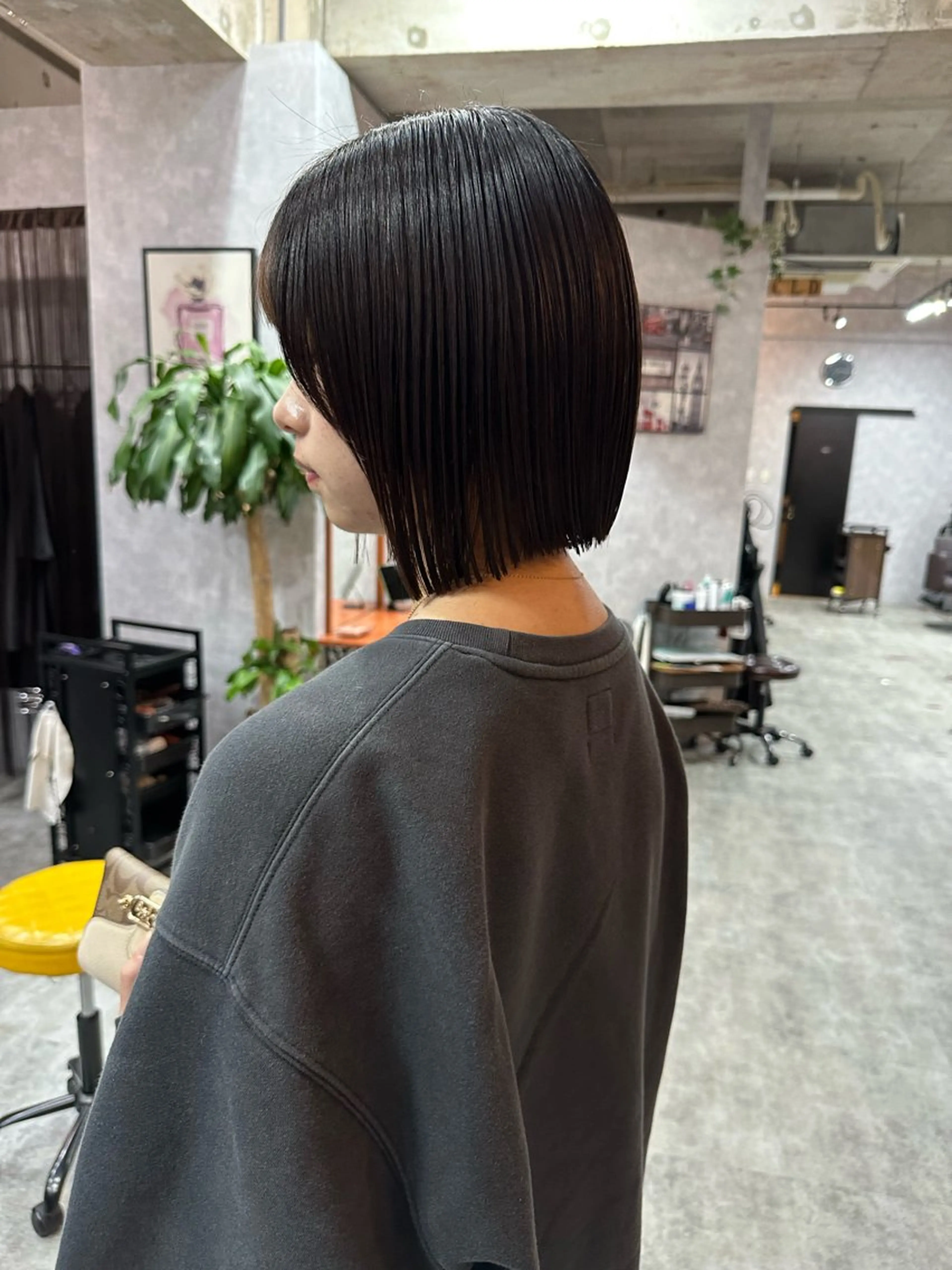 ショート 切りっぱなしボブ ショートボブ ハンサムショート 丸みショート ボブ カット ヘアカラー トリートメント C’LD hair  produce /シールドヘア所属・モテ髪/ボブ/ショー ト/アダチフウトのヘアスタイル