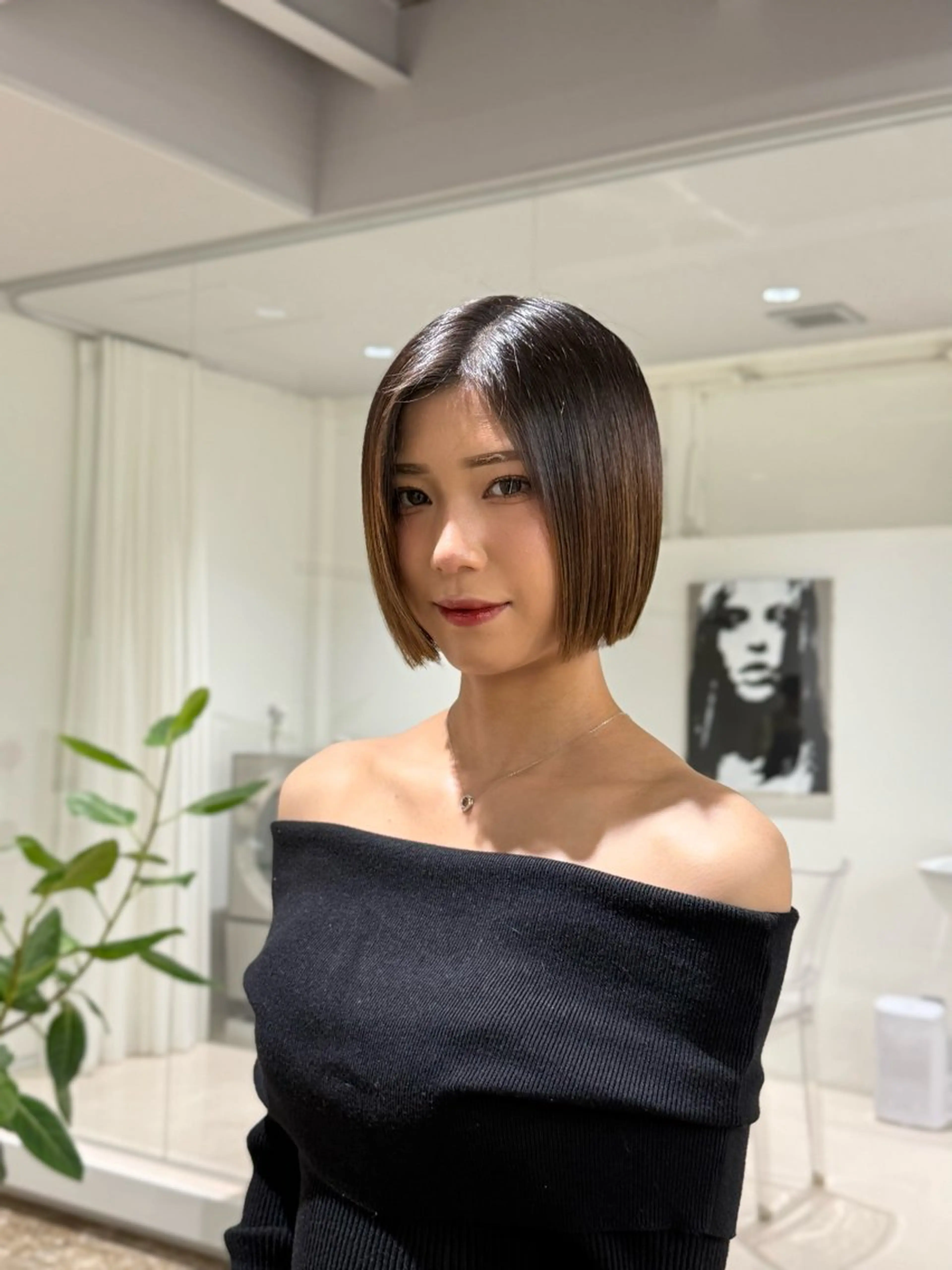ショート ボブ 朴谷 奏花のヘアスタイル