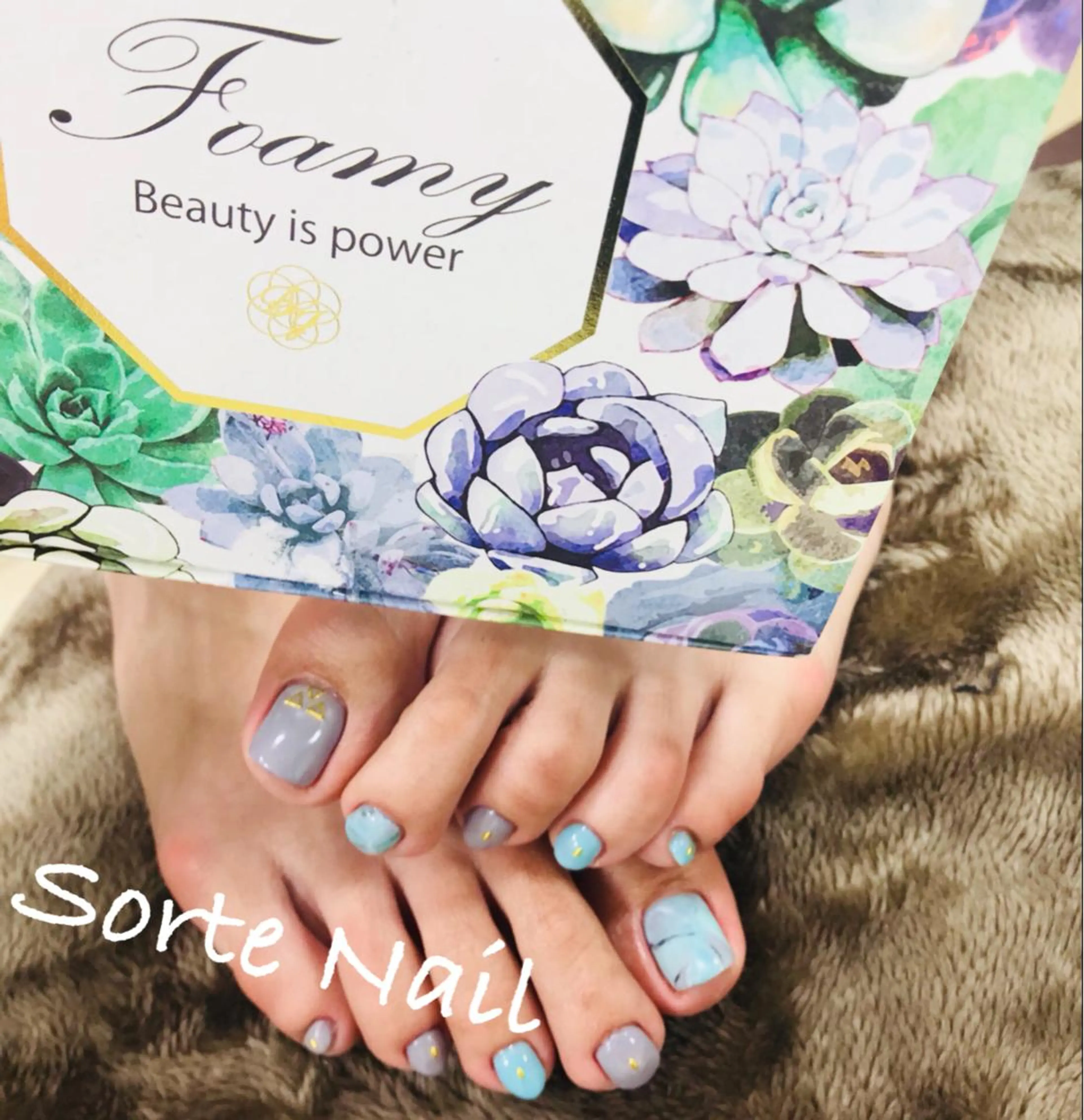 ネイル アートネイル フットネイル ワンカラーネイル Kanal Kanaのエステ・リラクイメージ