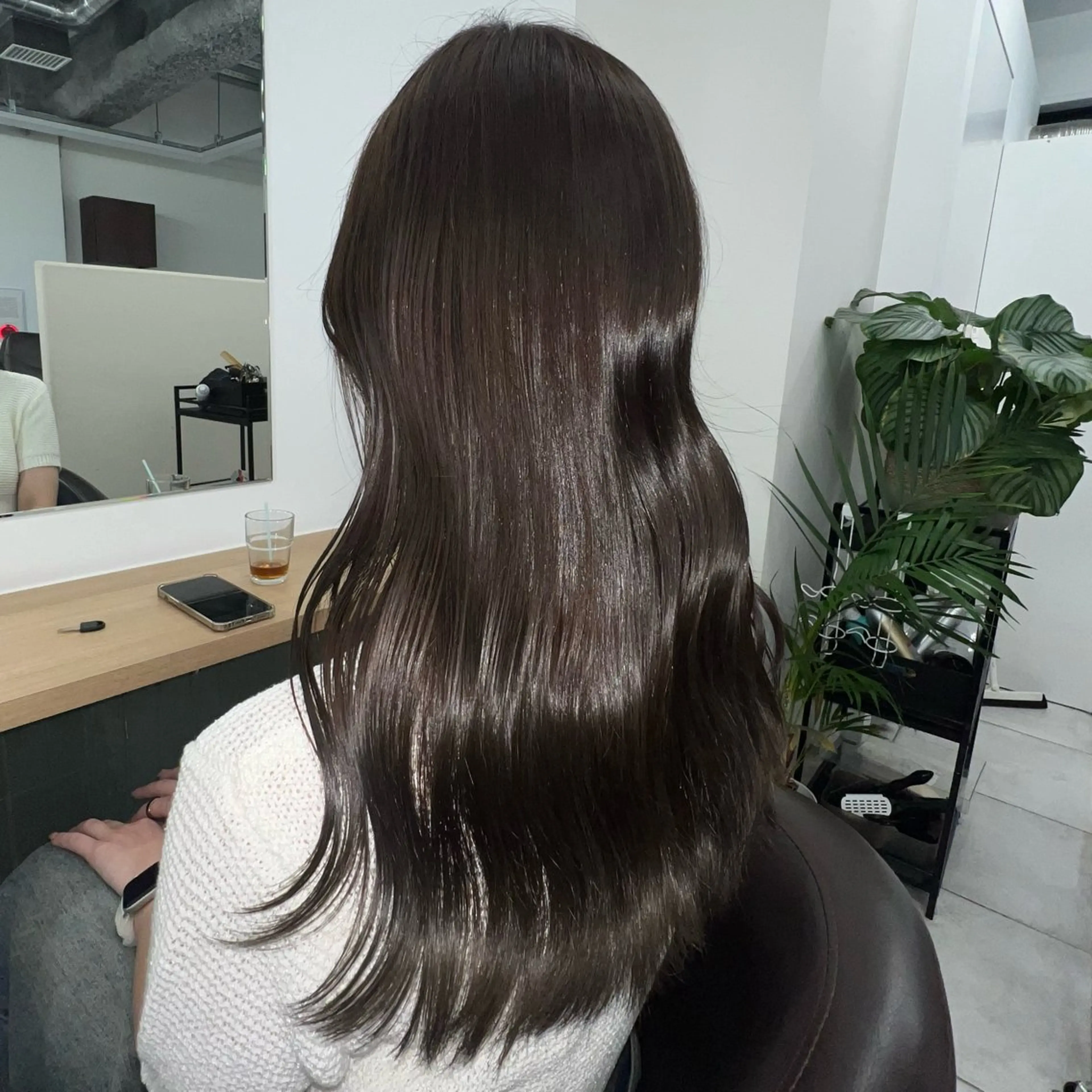 ロング カラー ヘアカラー トリートメント レイヤー/透明感 カラー🌿KANTAのヘアスタイル