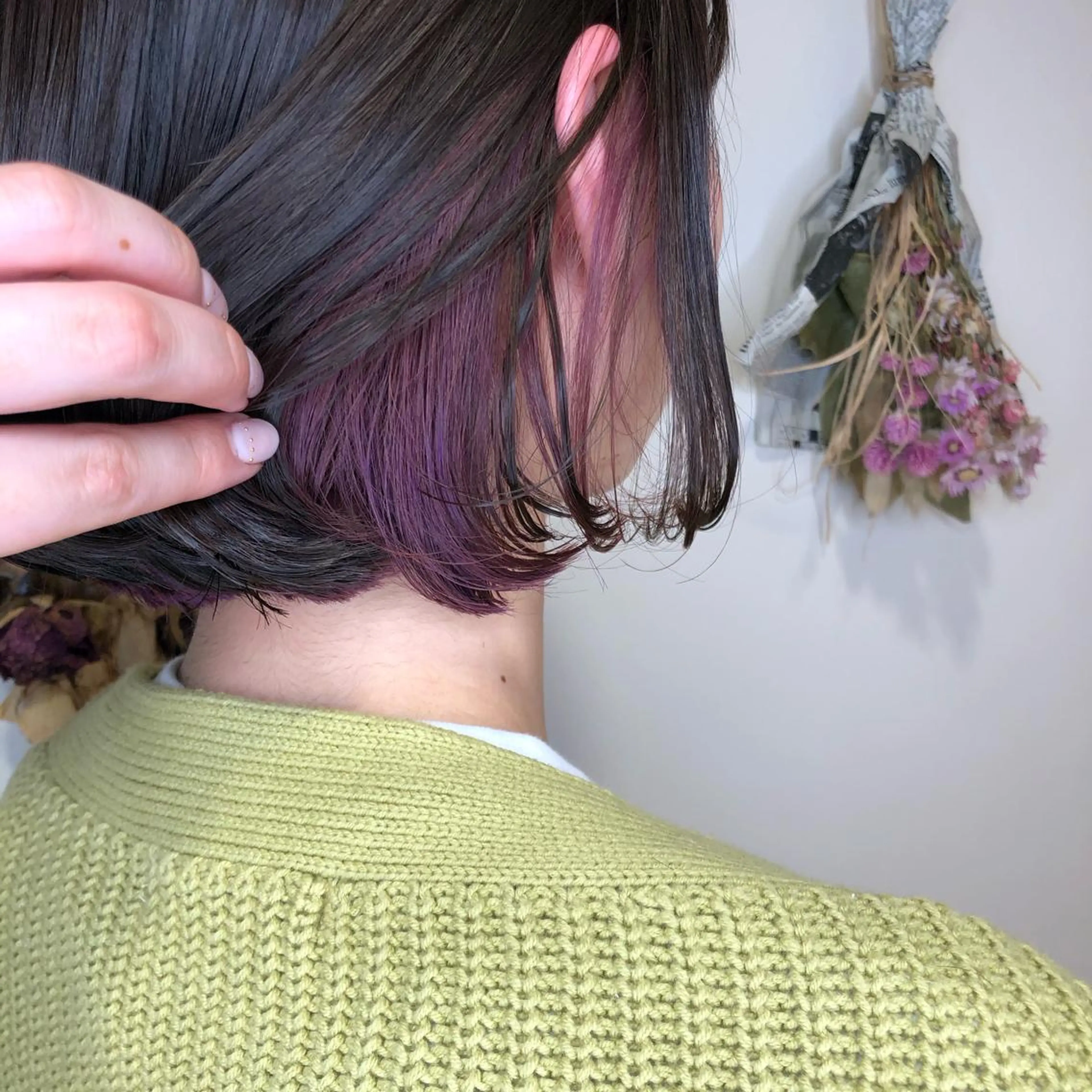 ミディアム パープルカラー カット ヘアカラー 松佐 ゆかりのヘアスタイル