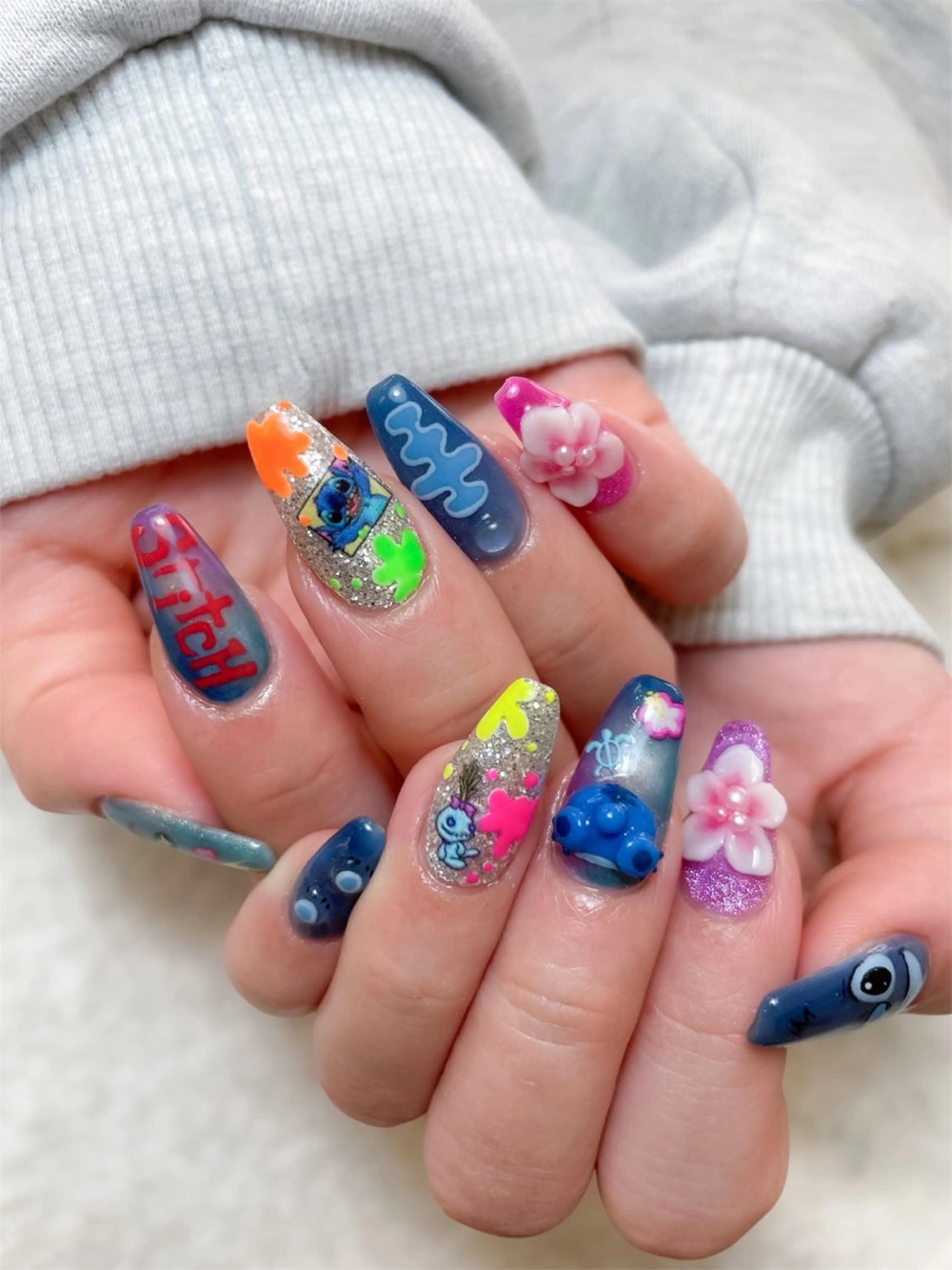 ネイル フラワーネイル 持ち込み ハンドネイル Hisaka Mikiのネイルデザイン