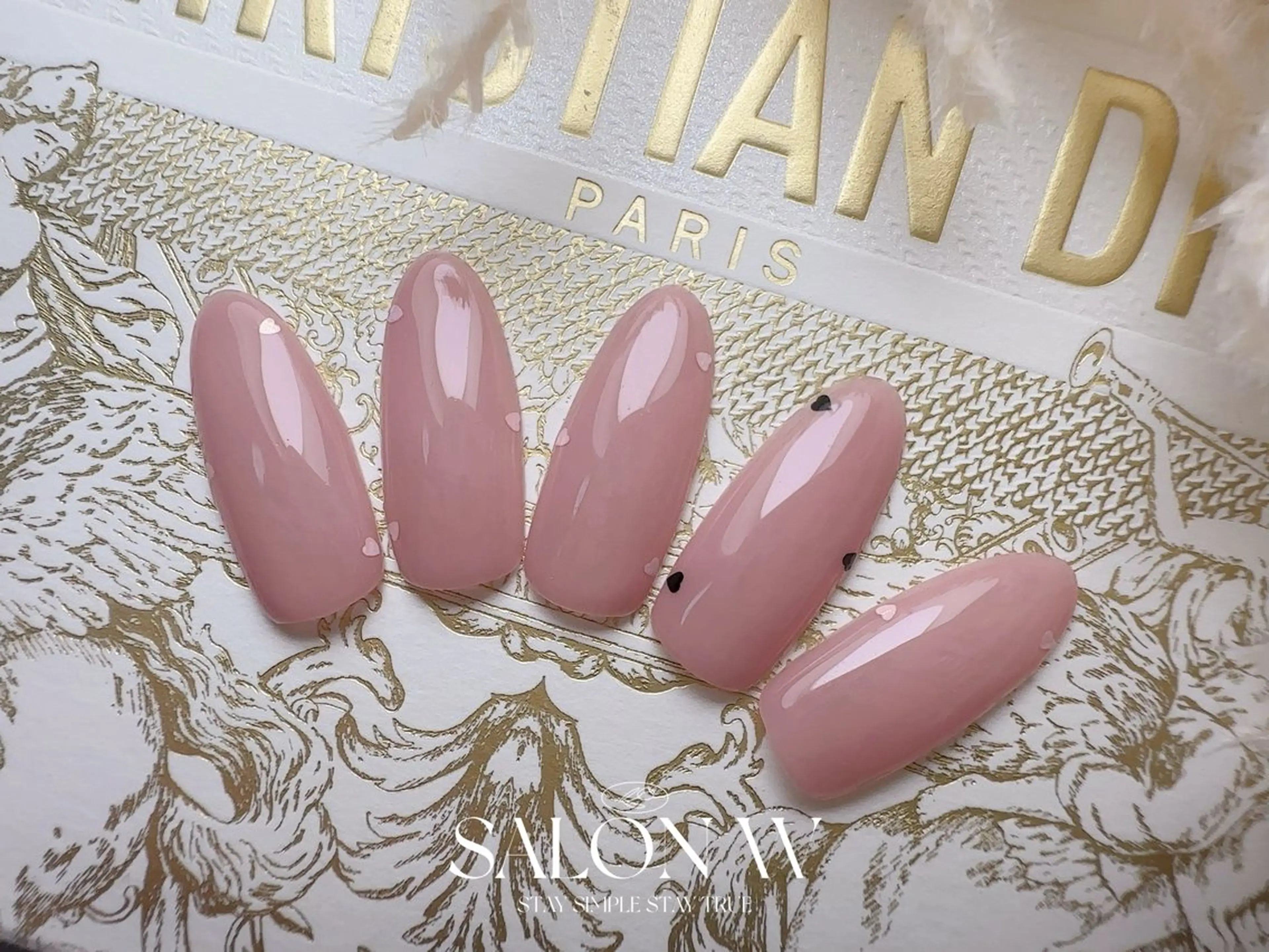 ネイル SALON W✨ 銀座店のネイルデザイン