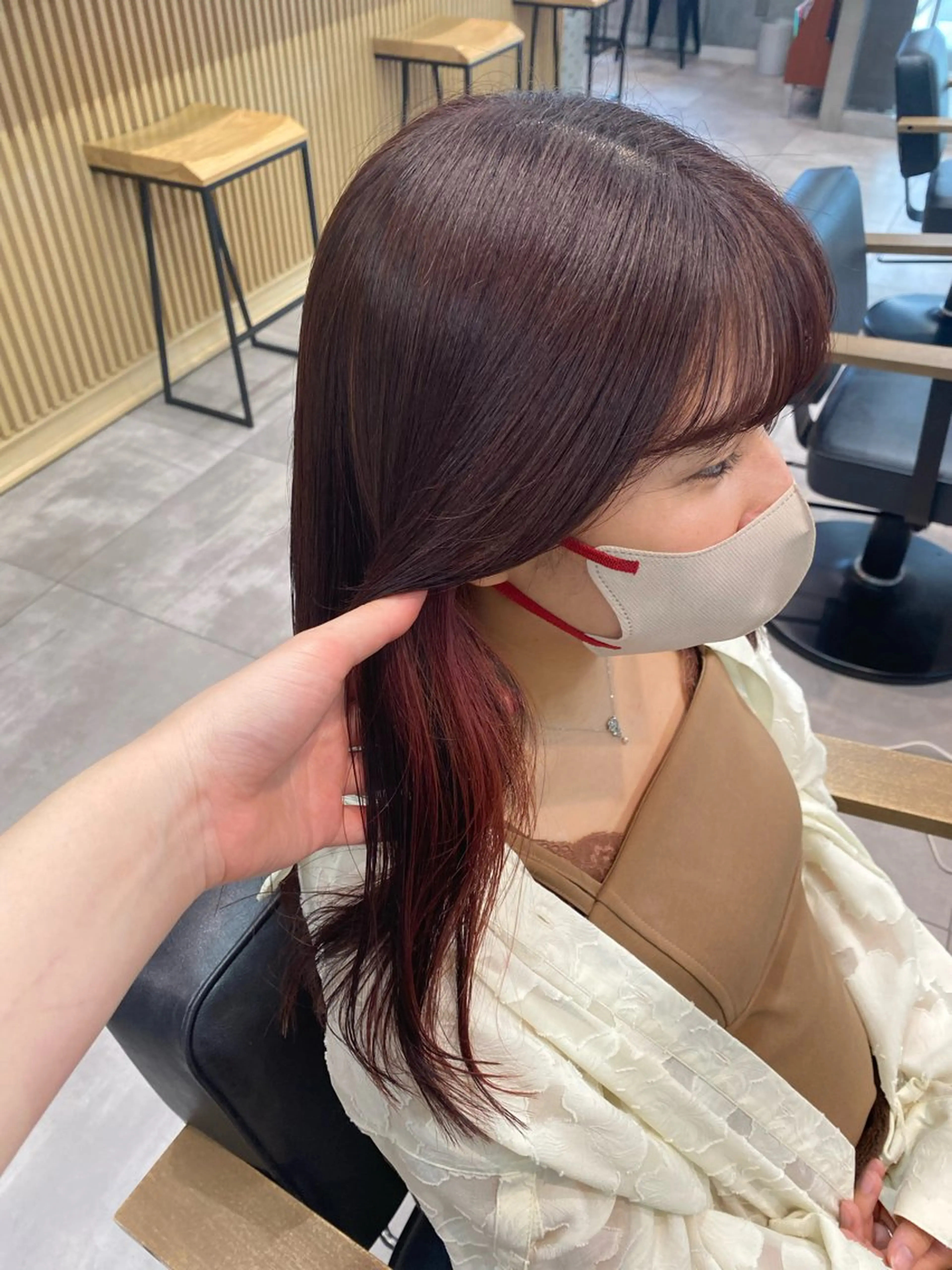 セミロング カラー ヘアカラー 韓国ヘア AINA🐱のヘアスタイル