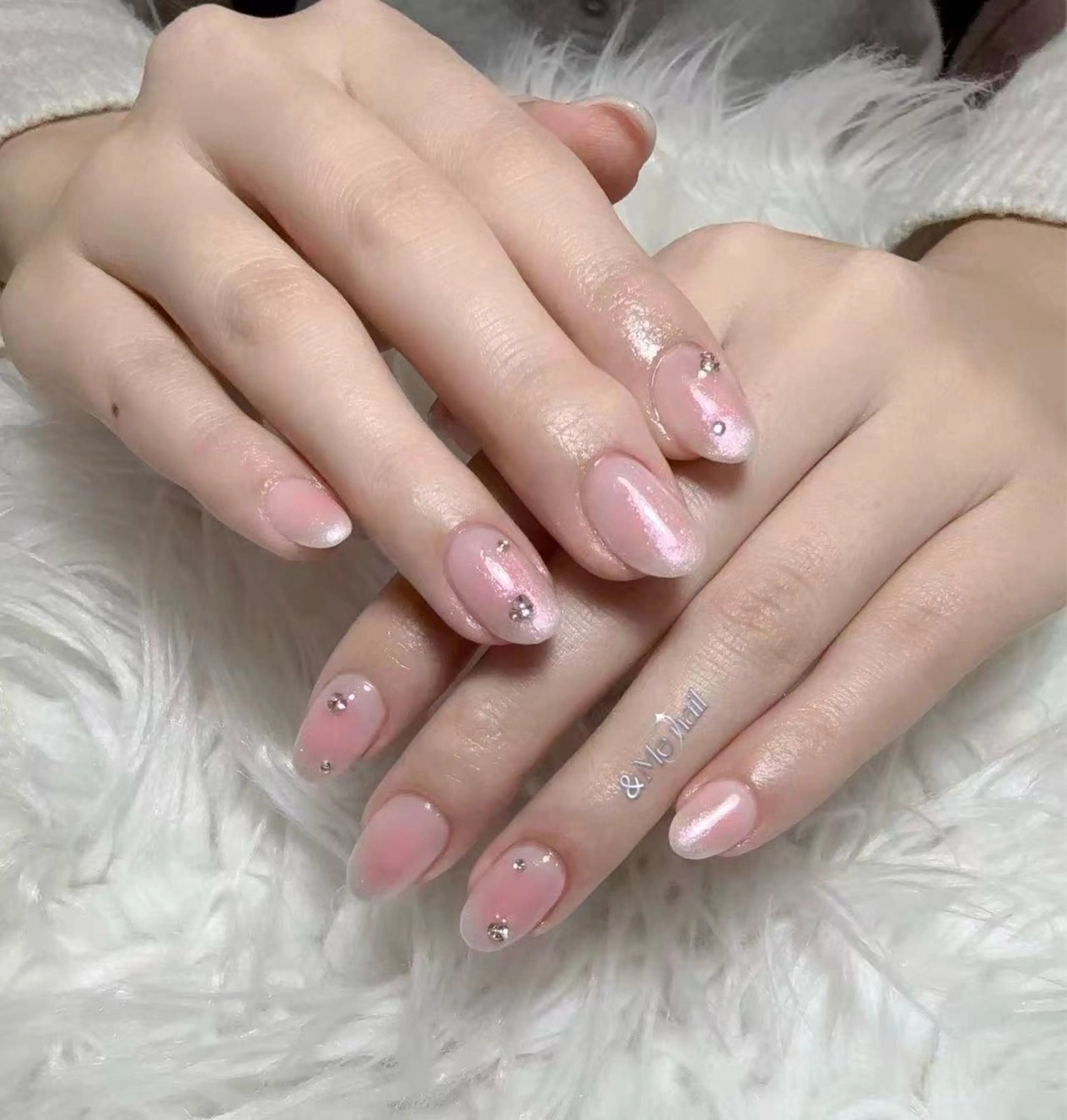 ネイル &ME Momoのネイルデザイン