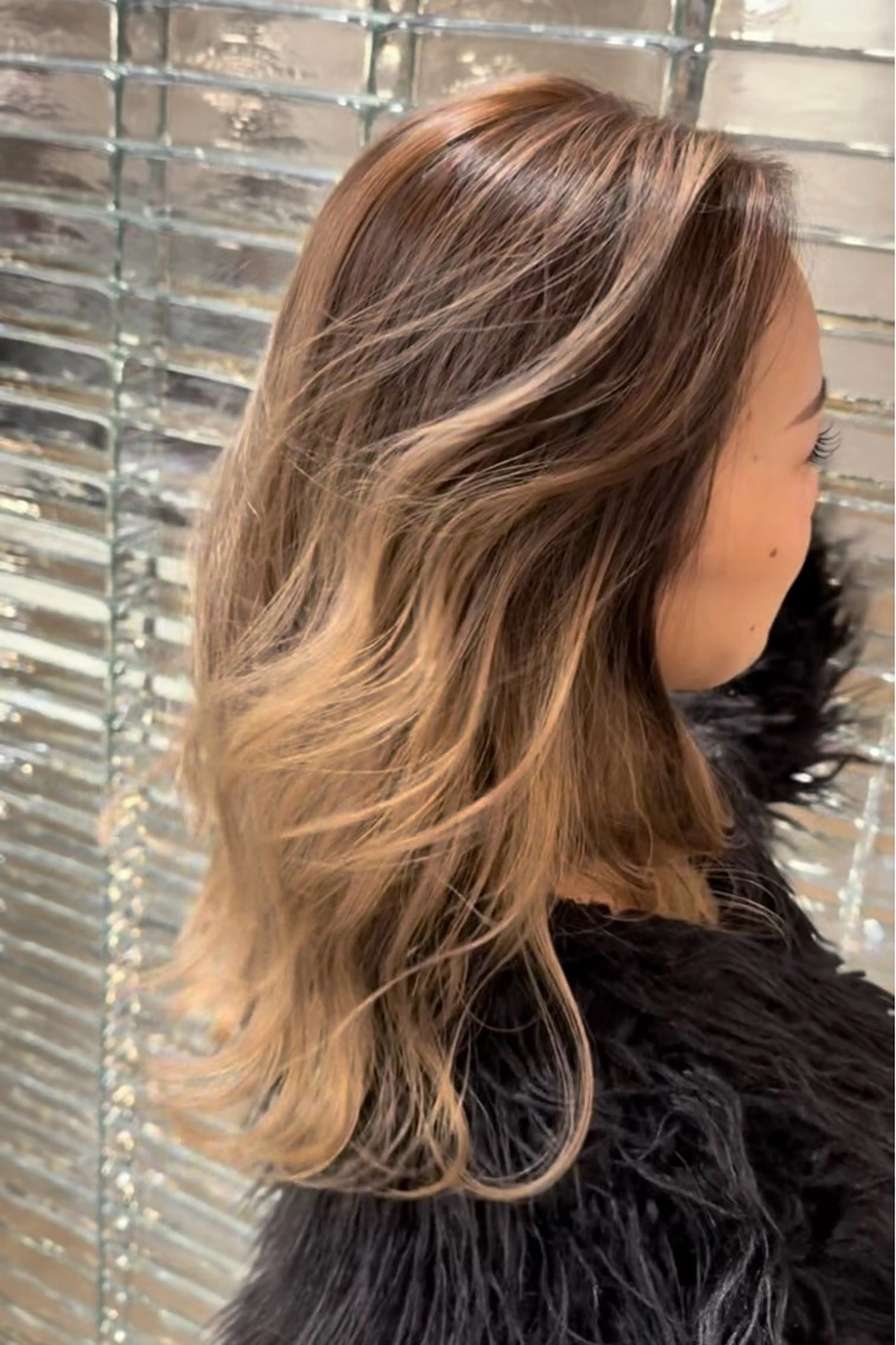 ミディアム カット ヘアカラー YAMADA KOKOROのヘアスタイル