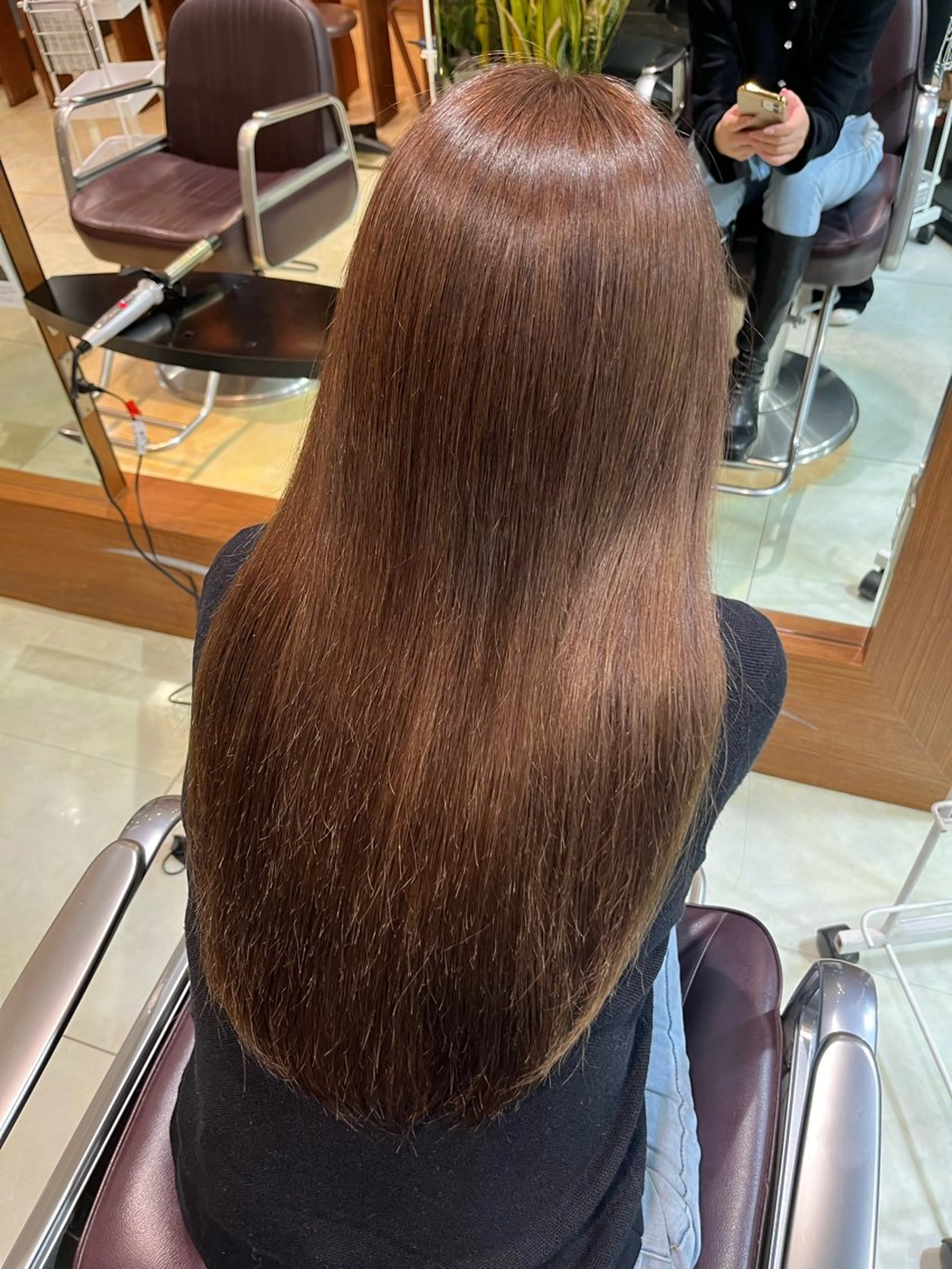 ロング カラー 大野 桃果のヘアスタイル