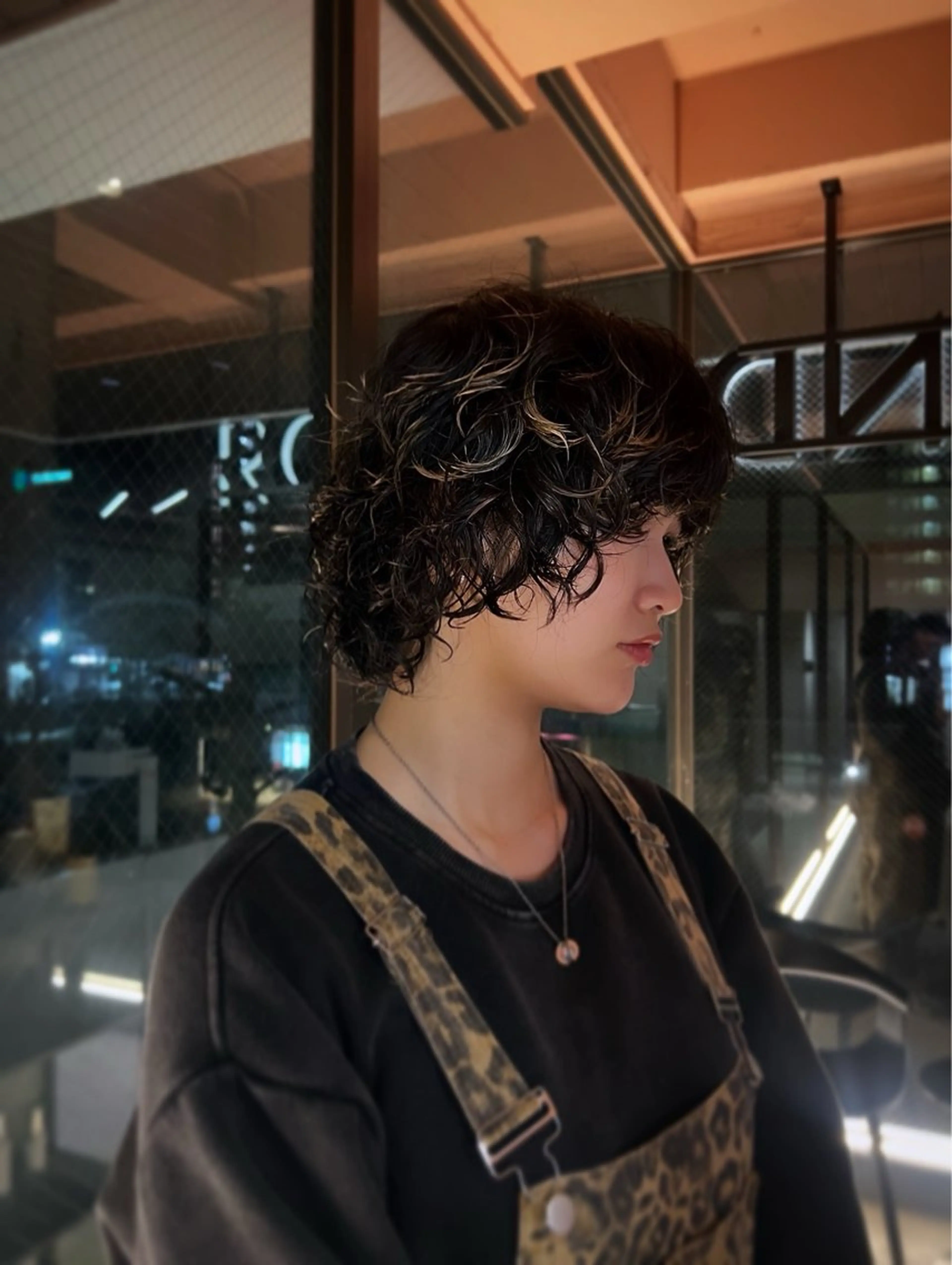 ショート パーマ 今が1番似合う自分に /志音のヘアスタイル