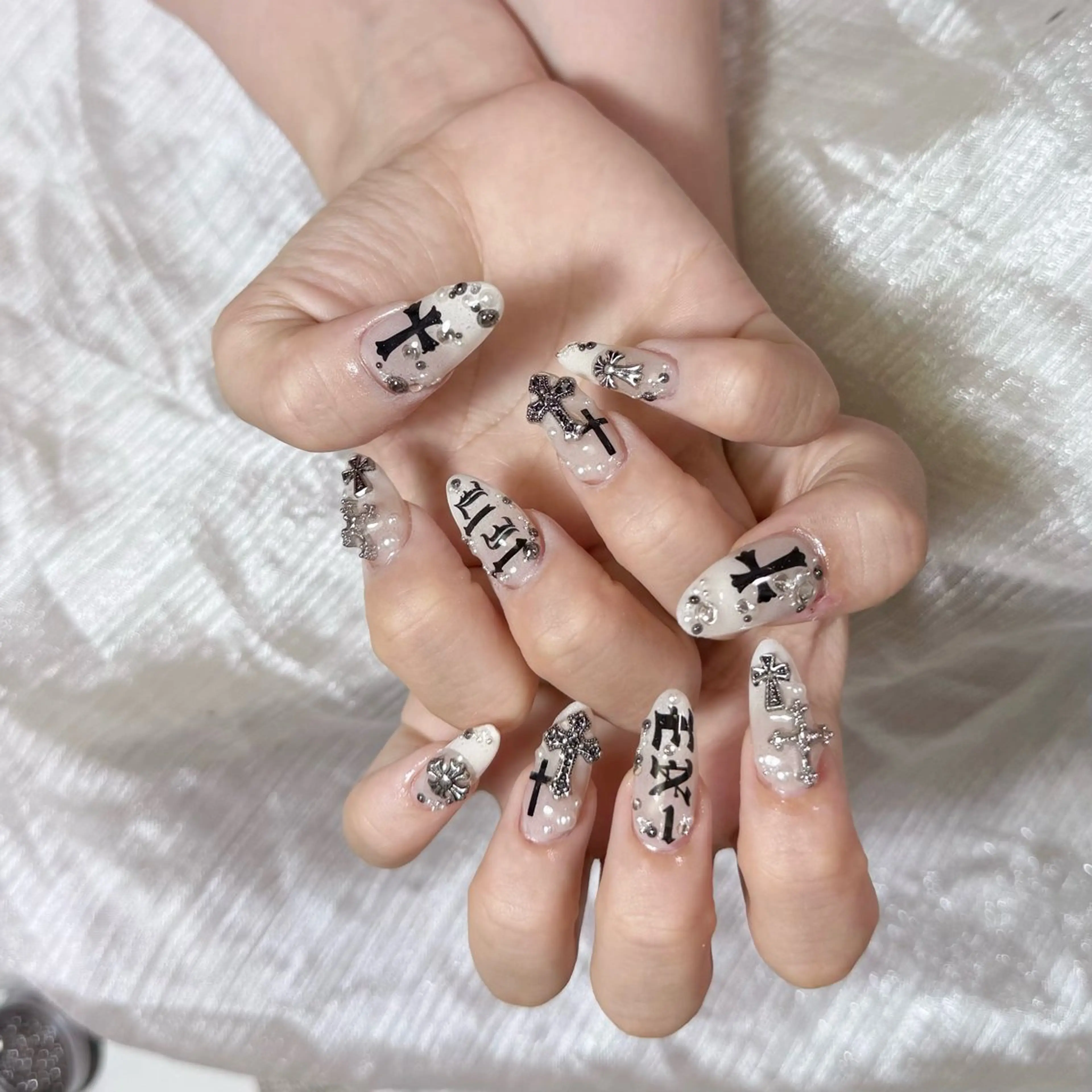 ネイル ハンドネイル エクラNailサロン ミオのネイルデザイン