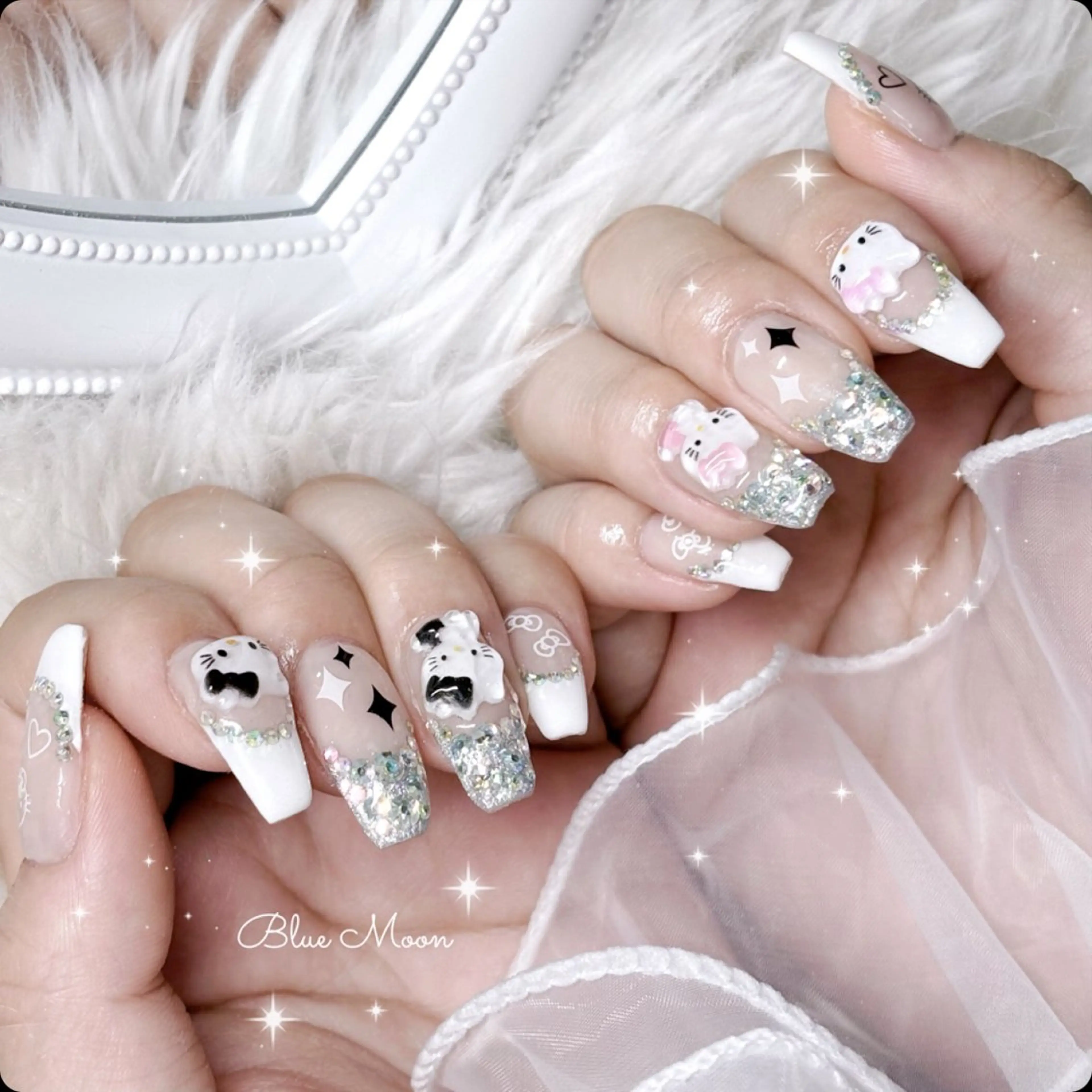 ネイル ハンドネイル フットネイル ハンドケア nail salon Blue Moonのネイルデザイン