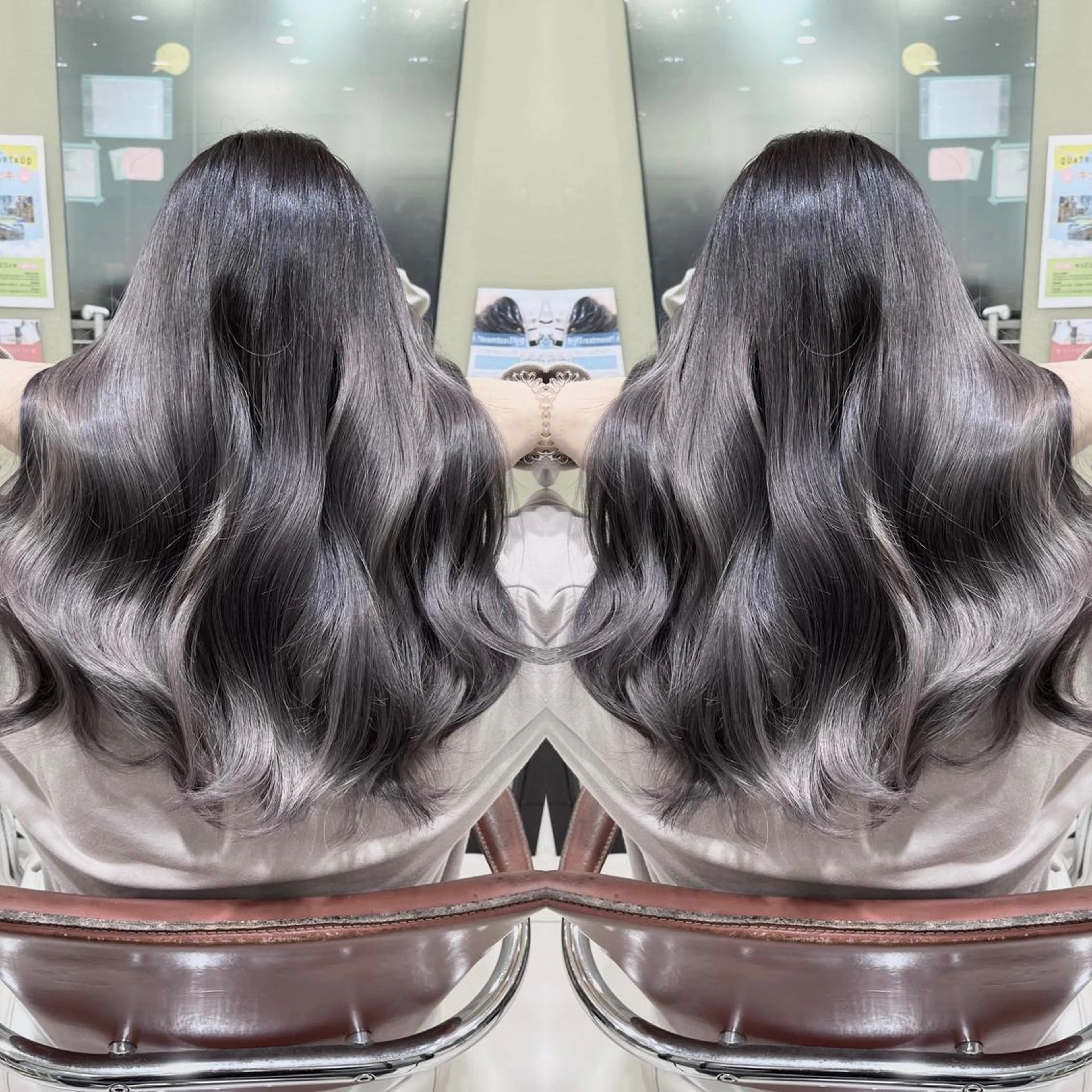 セミロング ヘアカラー Y Uのヘアスタイル