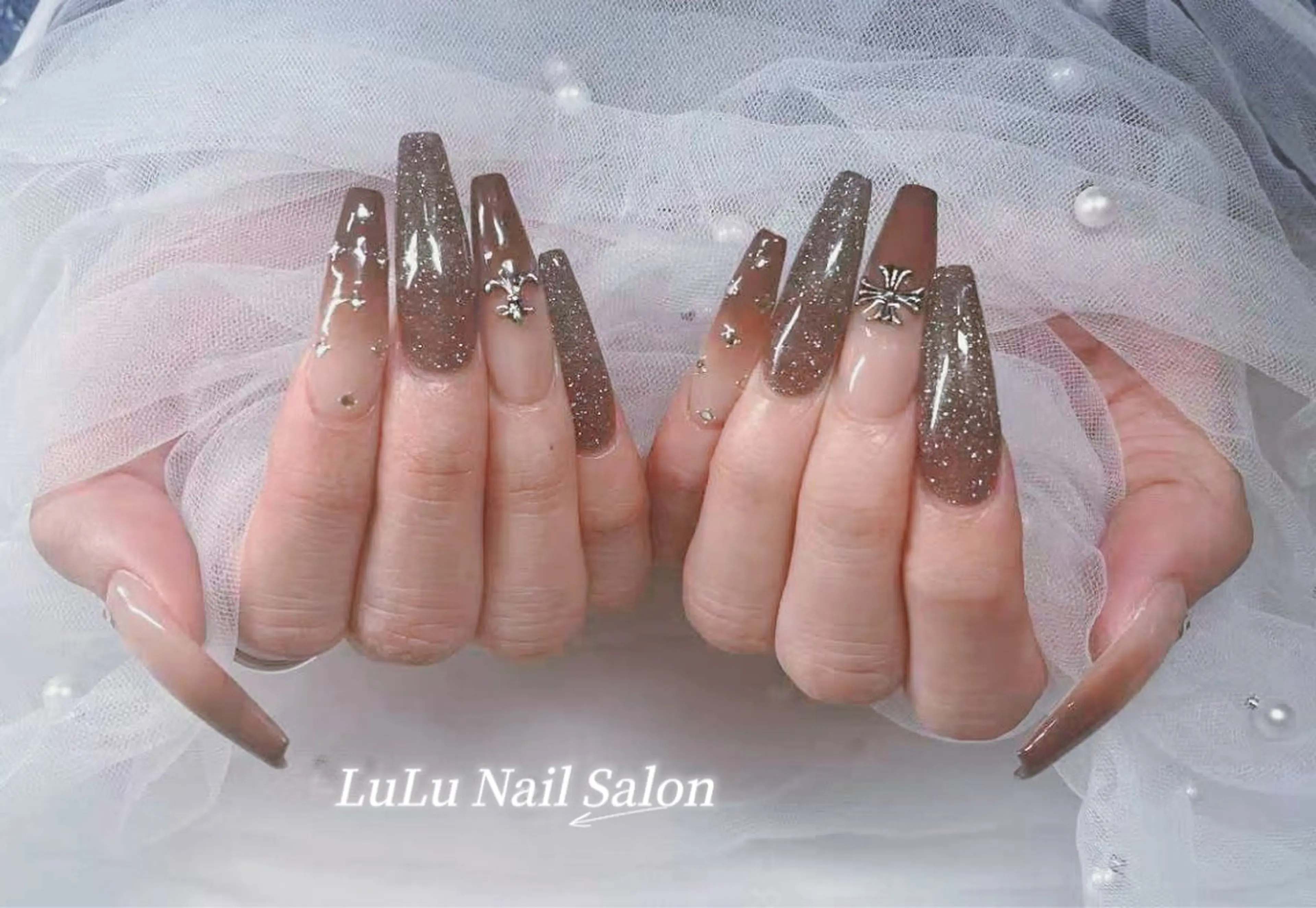 ネイル ハンドネイル LULU Nail  Salon 新宿所属・LU LU NailSalonのネイルデザイン
