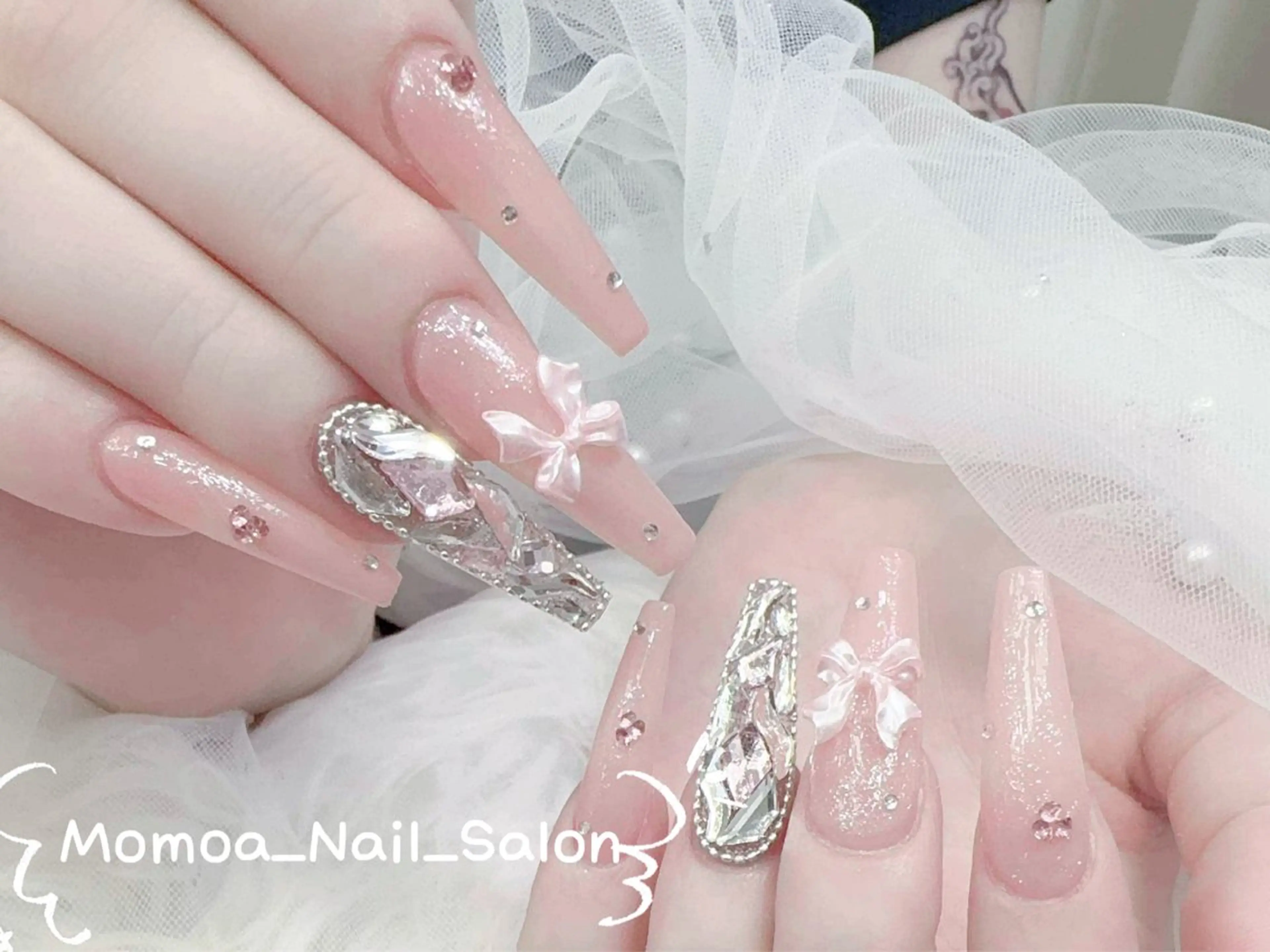 ネイル ハンドネイル MoMoA Nail ネイル長さ出し専門店のネイルデザイン