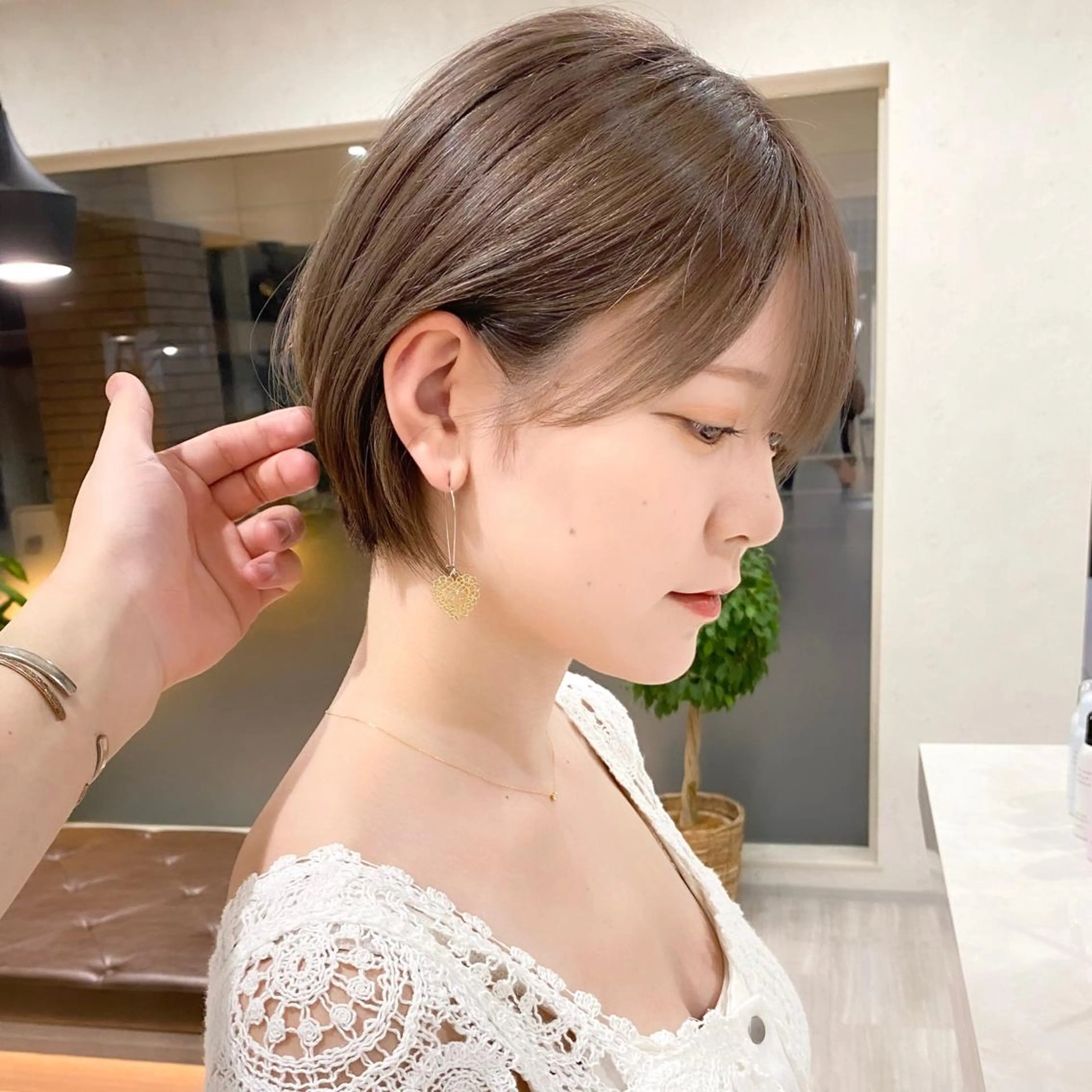 ショート カラー ショートボブ ブリーチ ボブ ショートヘア カットと縮毛矯正の匠 【こだま】のヘアスタイル