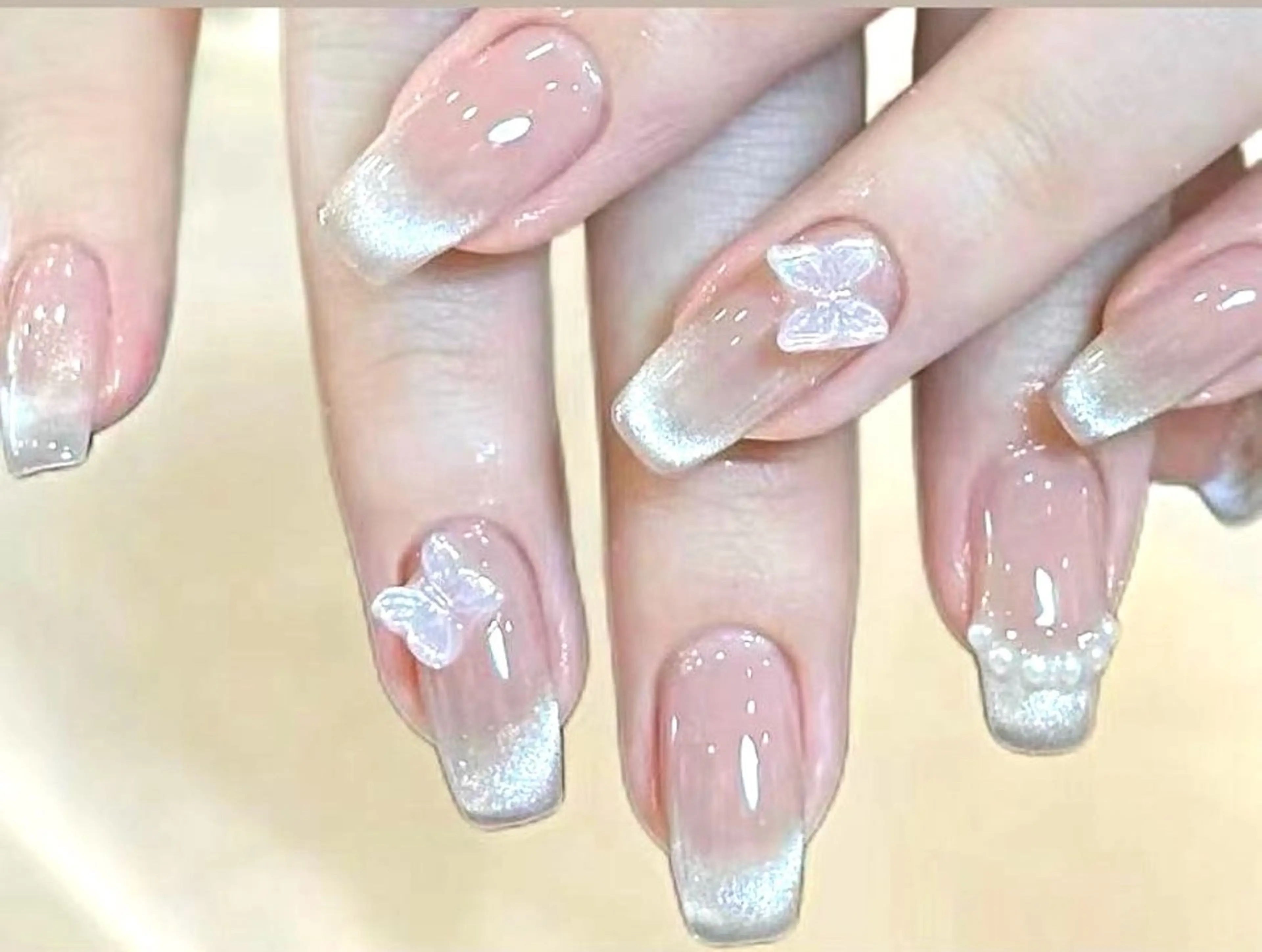 ネイル Dark honey池袋店所属・佐藤 アリアのネイルデザイン