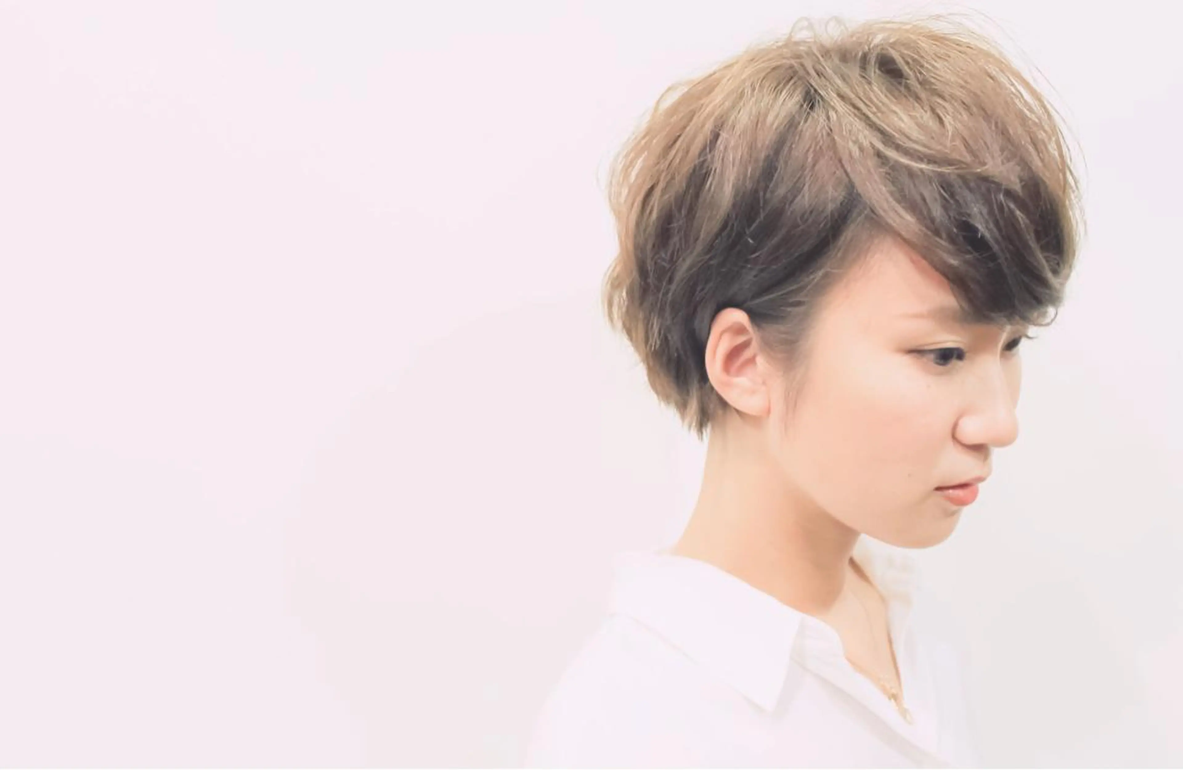 ショート カラー アッシュ 透明感カラー ショートヘア HAIRsalon BONDS所属・山本 佳裕のヘアスタイル