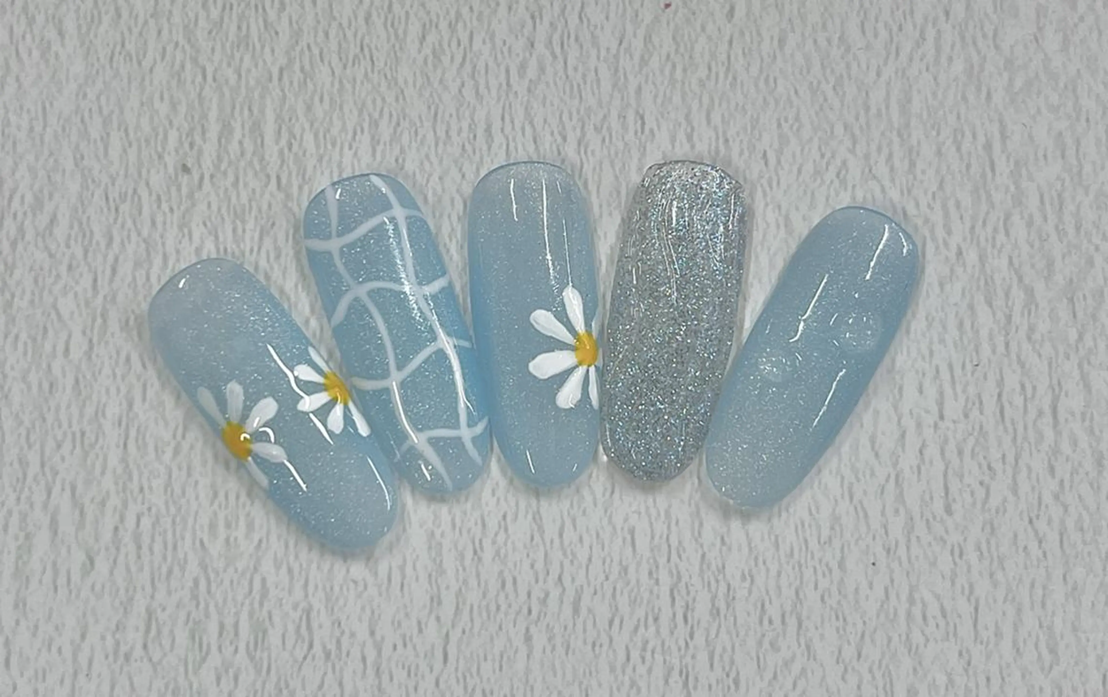 ネイル ダイ ゲンゲンのネイルデザイン