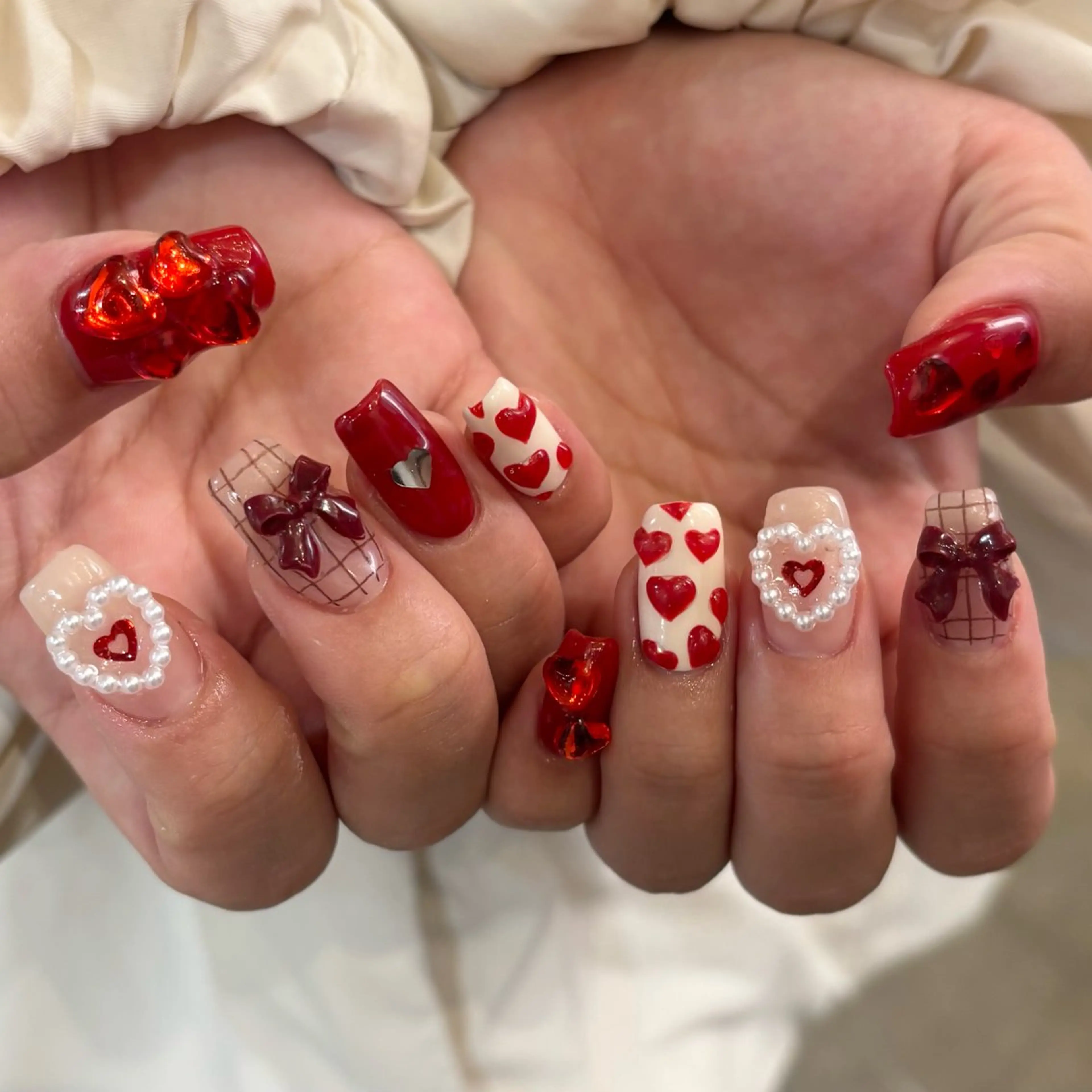 ネイル Lusso🫧 Ayaneのネイルデザイン