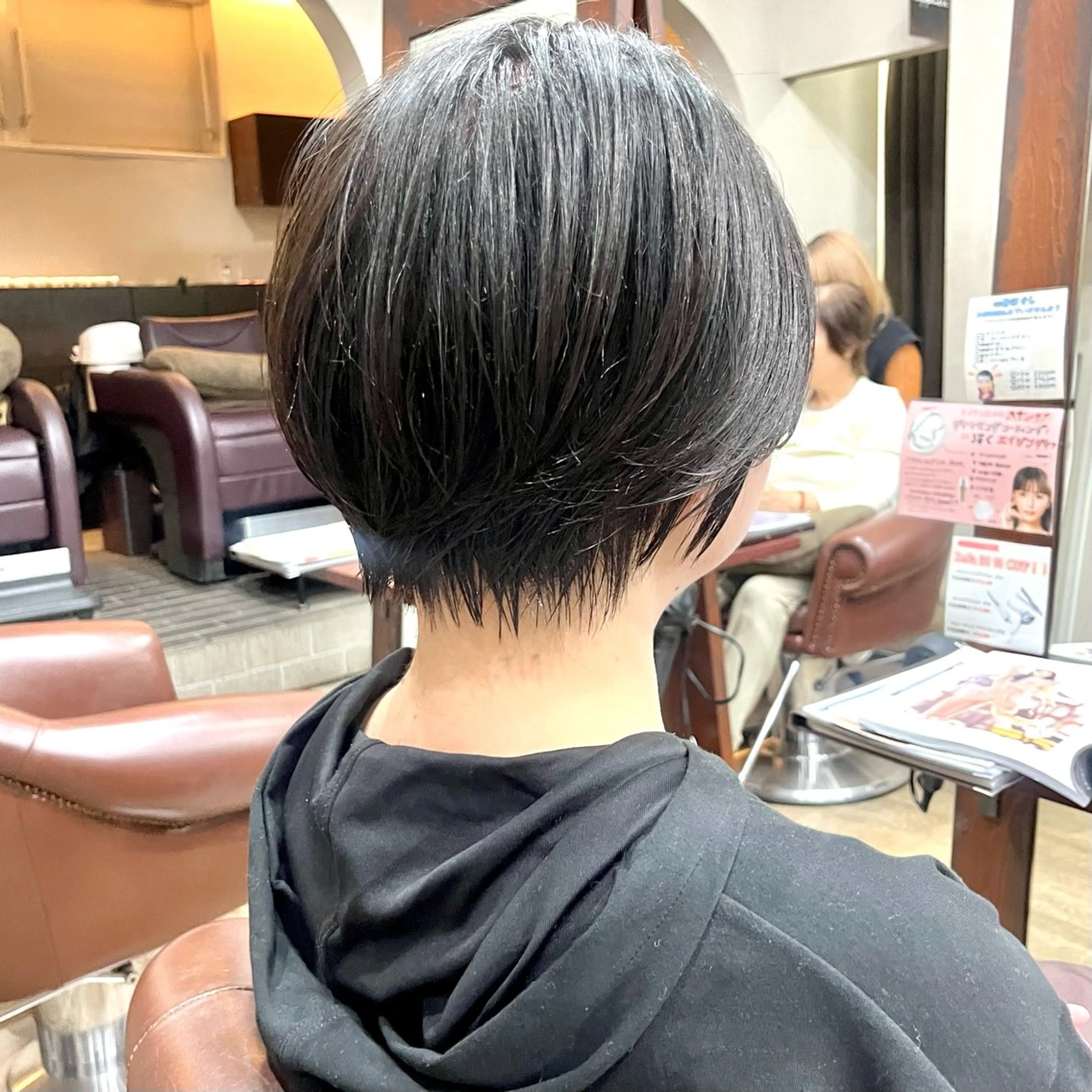 ショート ショートヘア クローバー八木店所属・白髪ぼかし/ショート 福原ないとのヘアスタイル
