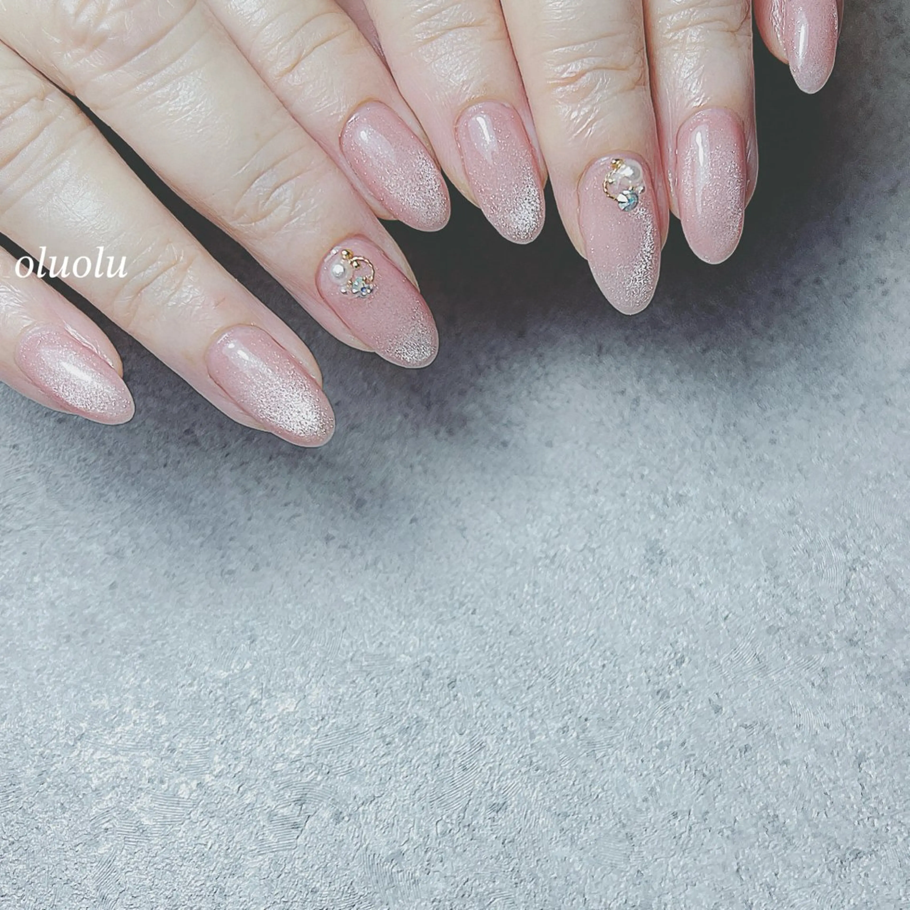 ネイル アートネイル フットネイル マグネットネイル ニュアンスネイル オフィスネイル ハンドネイル 大村 紬華のネイルデザイン