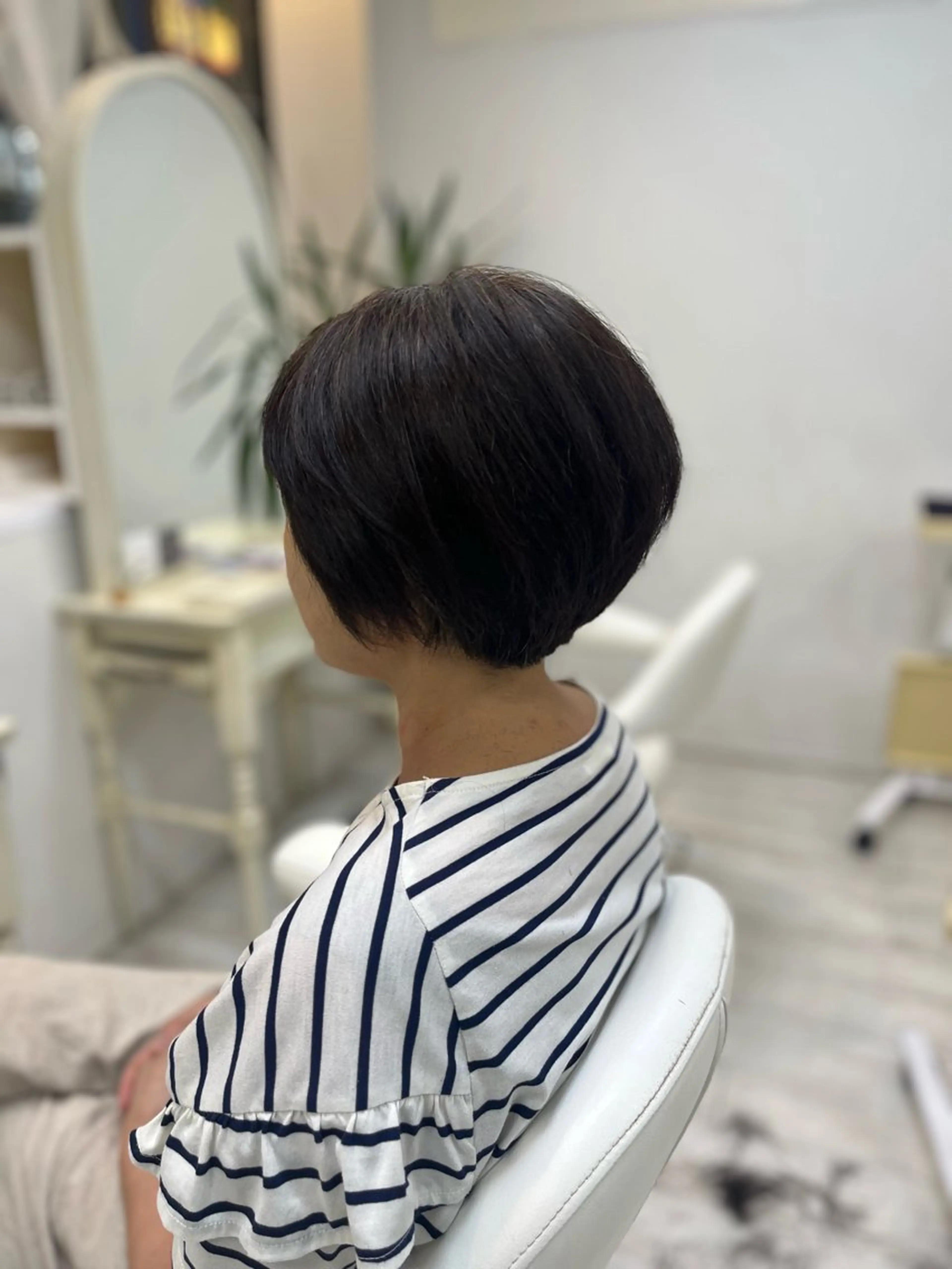 ショート 岡崎 嶺のヘアスタイル
