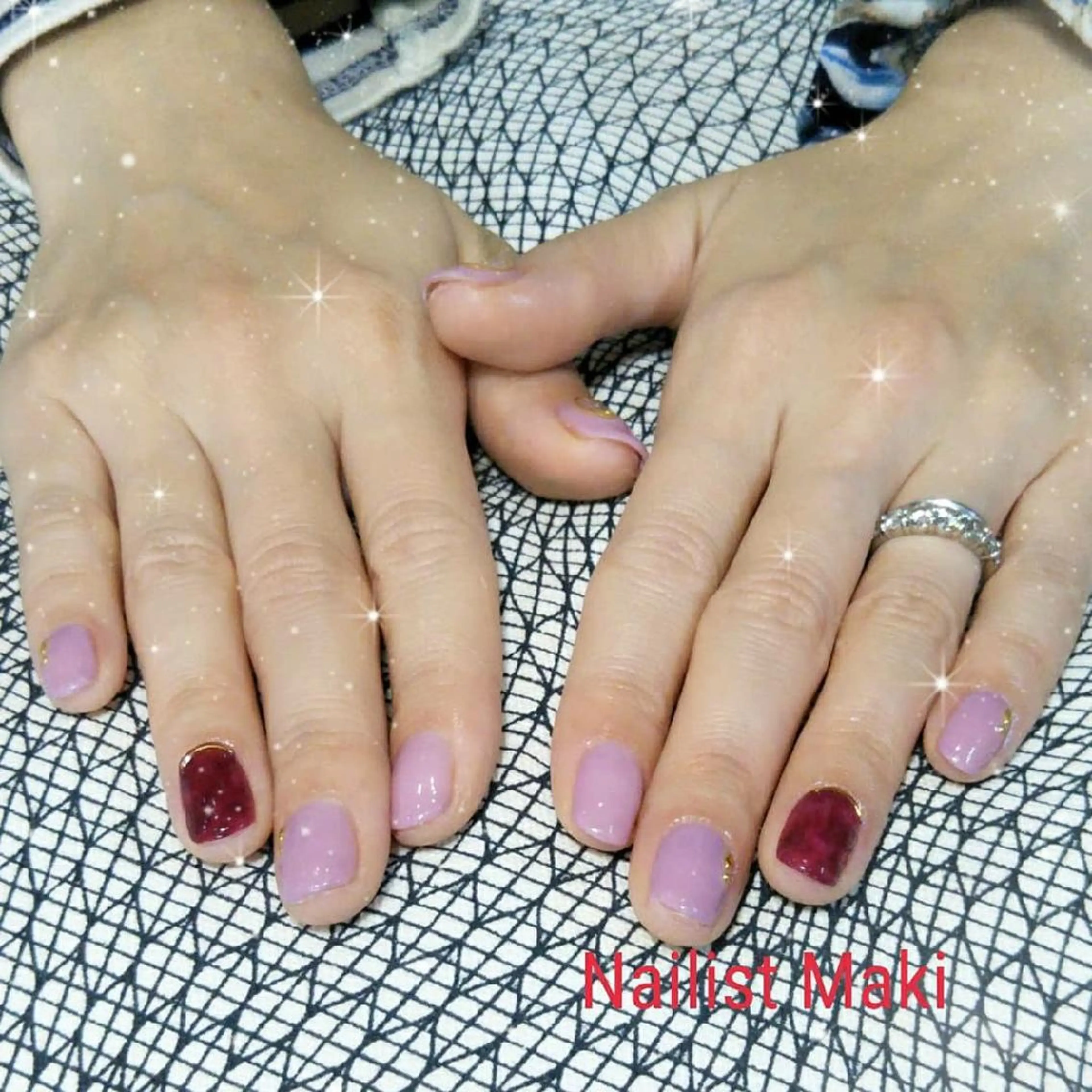 ネイル 小顔・毛穴・たるみ ネイル　似内真樹のエステ・リラクイメージ