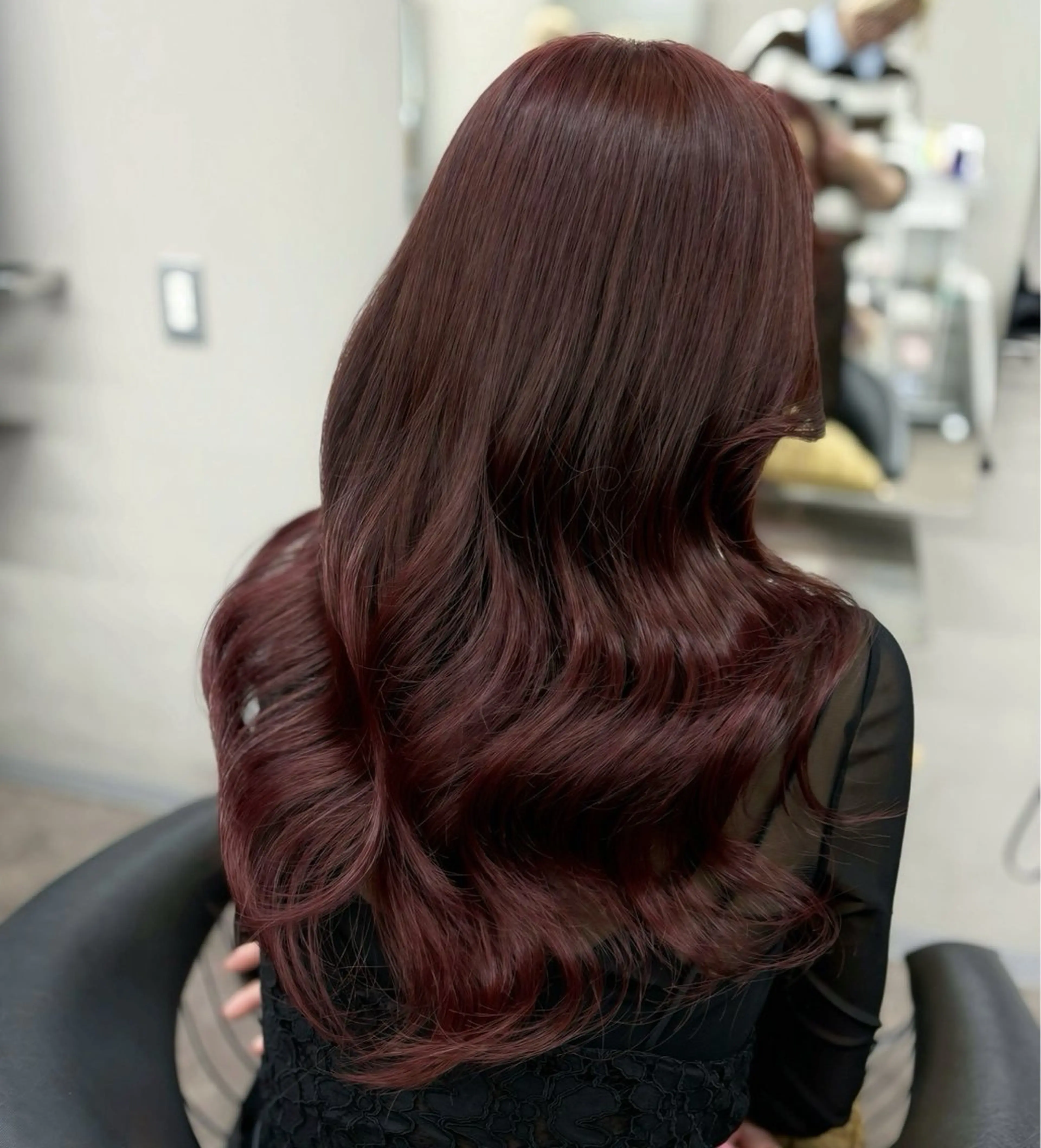 ロング ヘアカラー moremuu所属・松村 舞桜のヘアスタイル