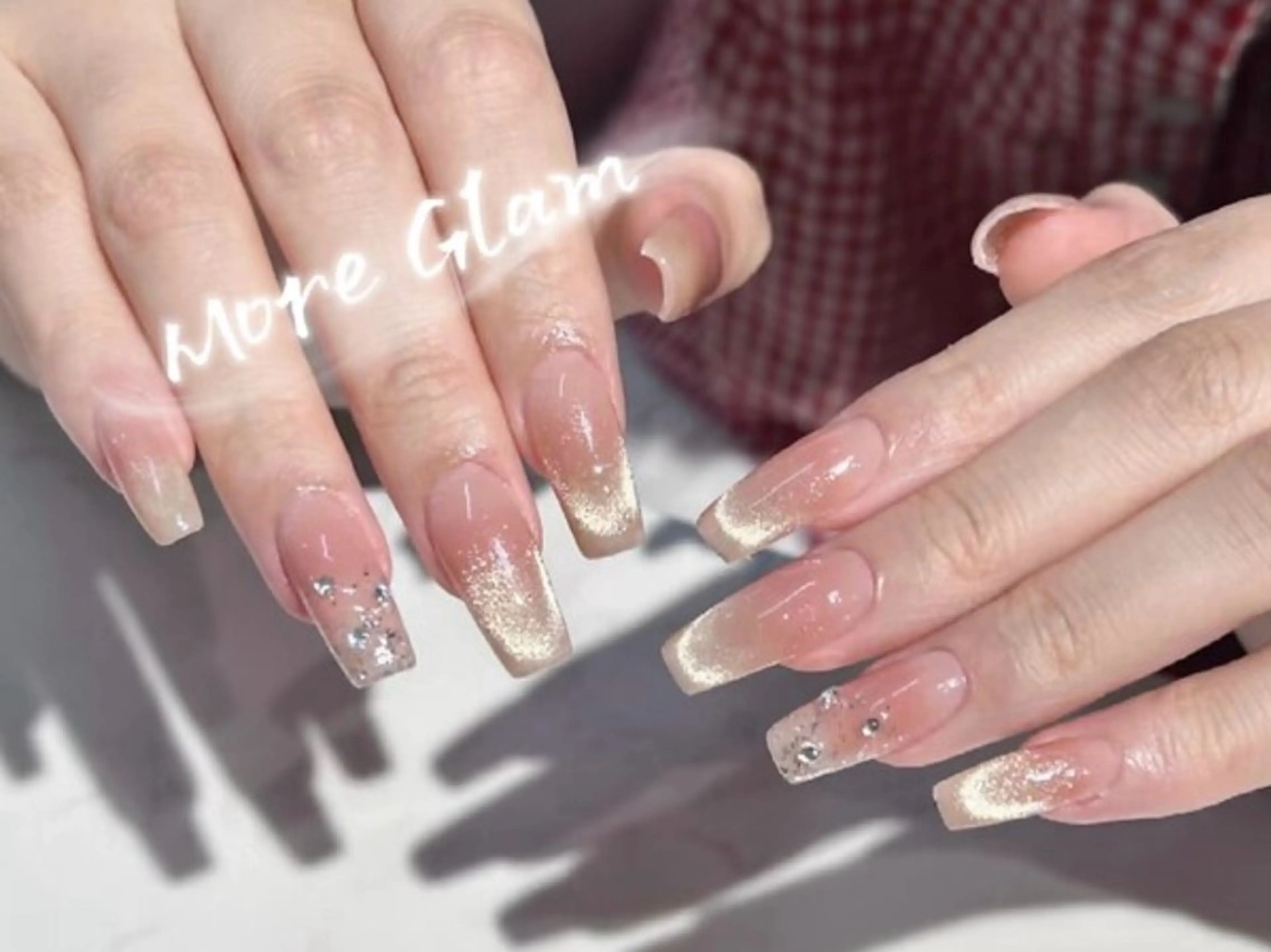 ミディアム more glam 原宿店のネイルデザイン