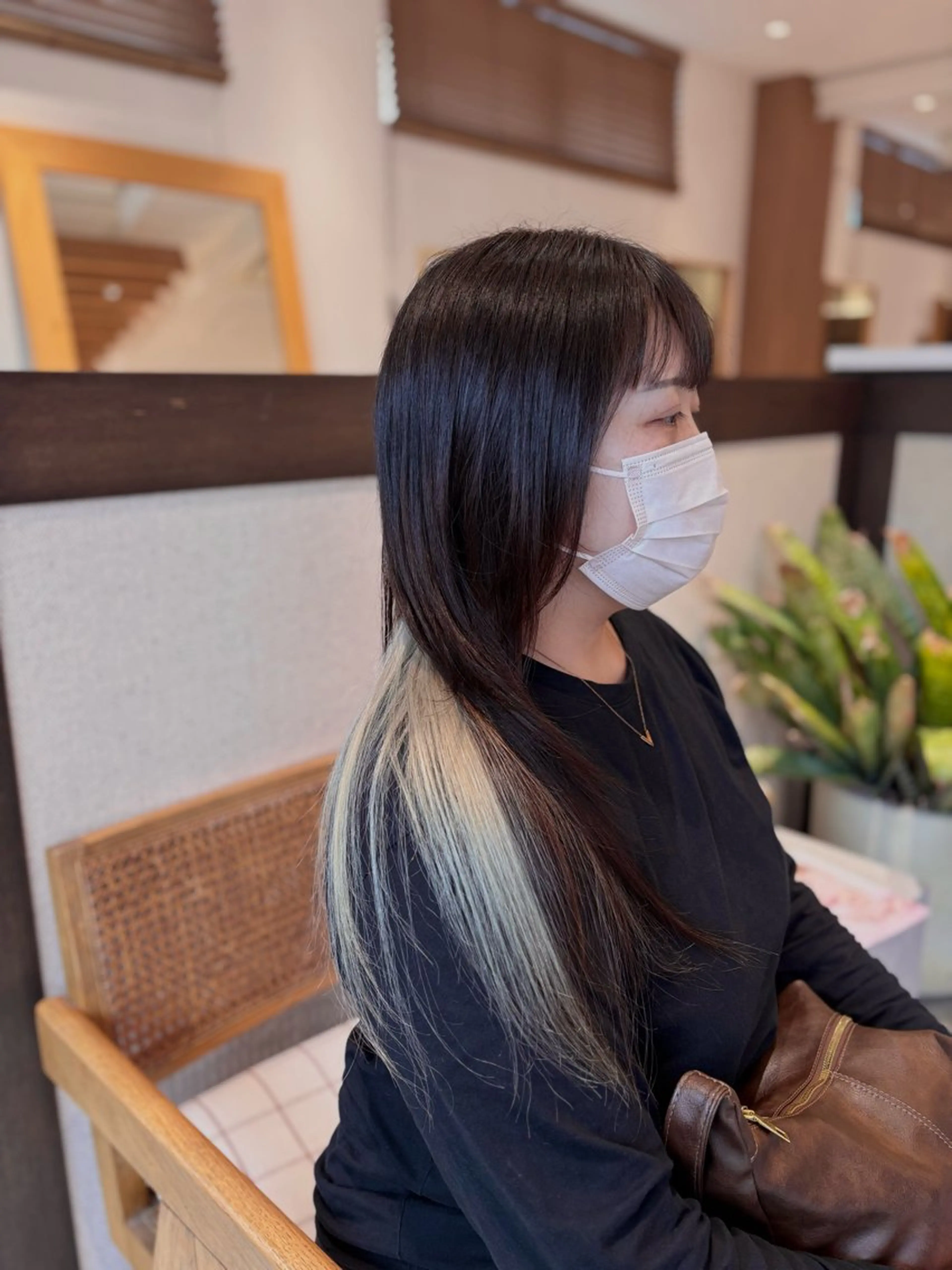 ロング ヘアカラー 西内 涼平のヘアスタイル