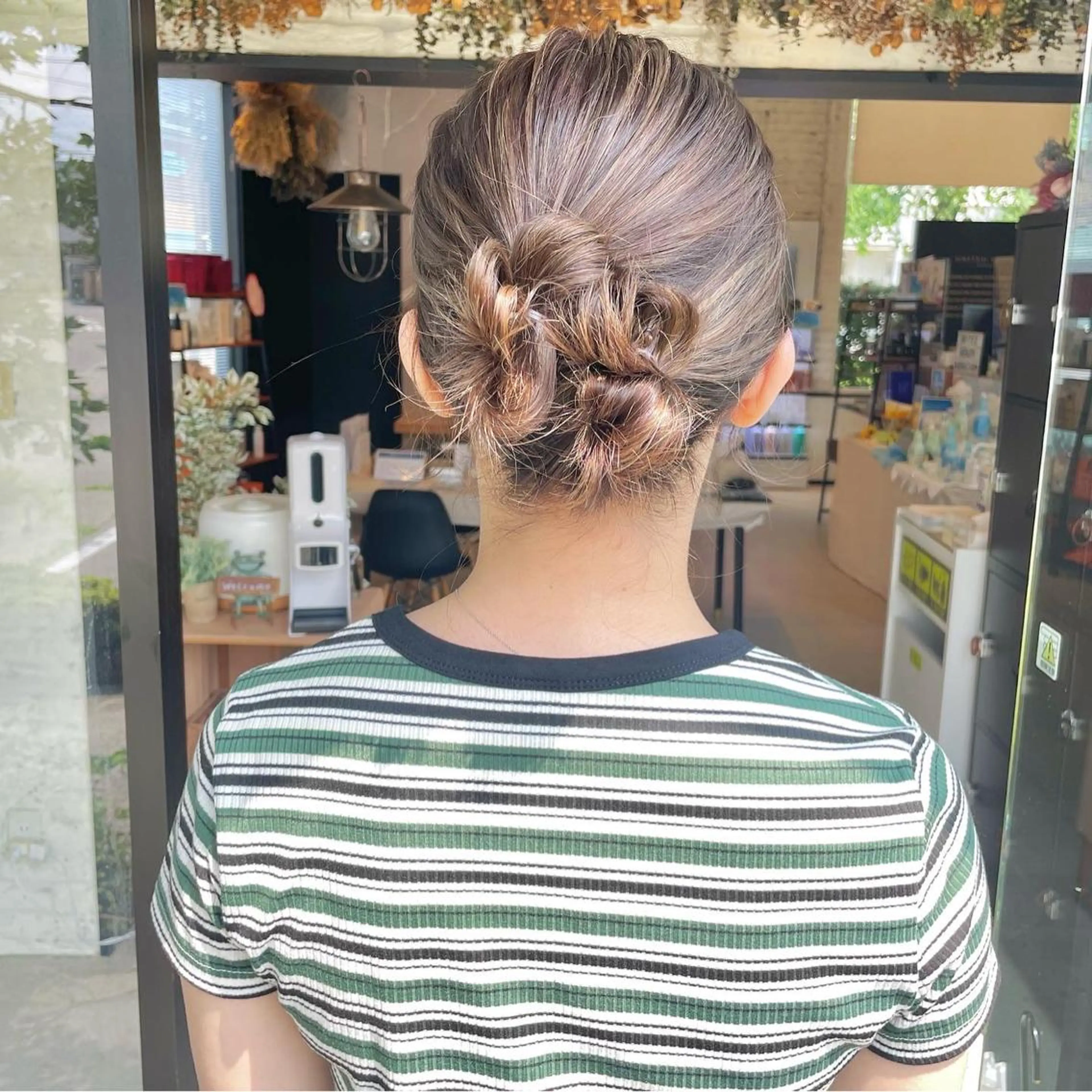 ミディアム ヘアアレンジ kyoka .のヘアスタイル