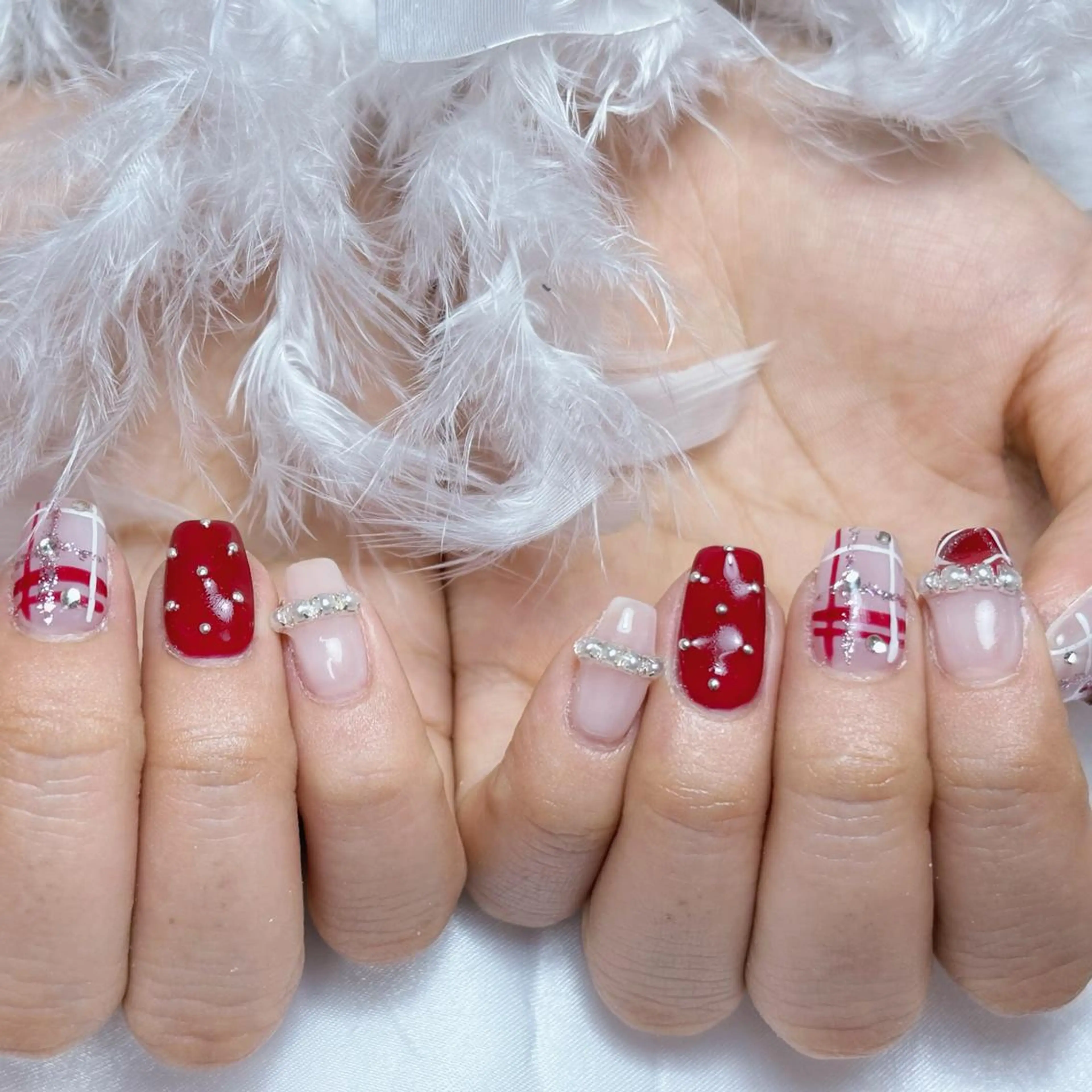 ネイル アートネイル オーロラネイル ガーリー キラキラネイル 韓国ネイル ハンドネイル Diamond NAIL💝のネイルデザイン