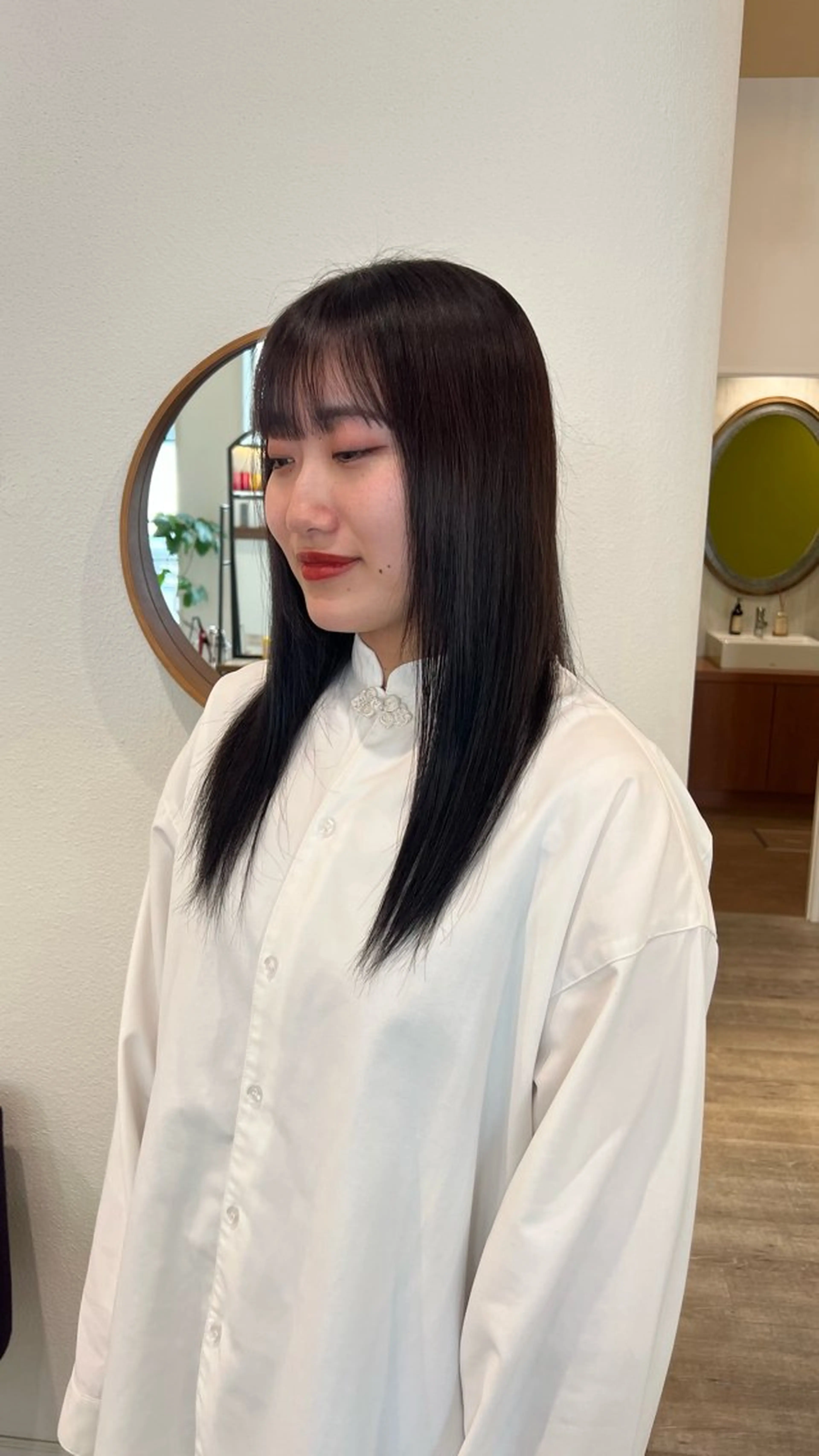 カラー ヘアカラー トリートメント Garland 表参道所属・ミディアムレイヤー/ 艶カラー🎀　emiのヘアスタイル