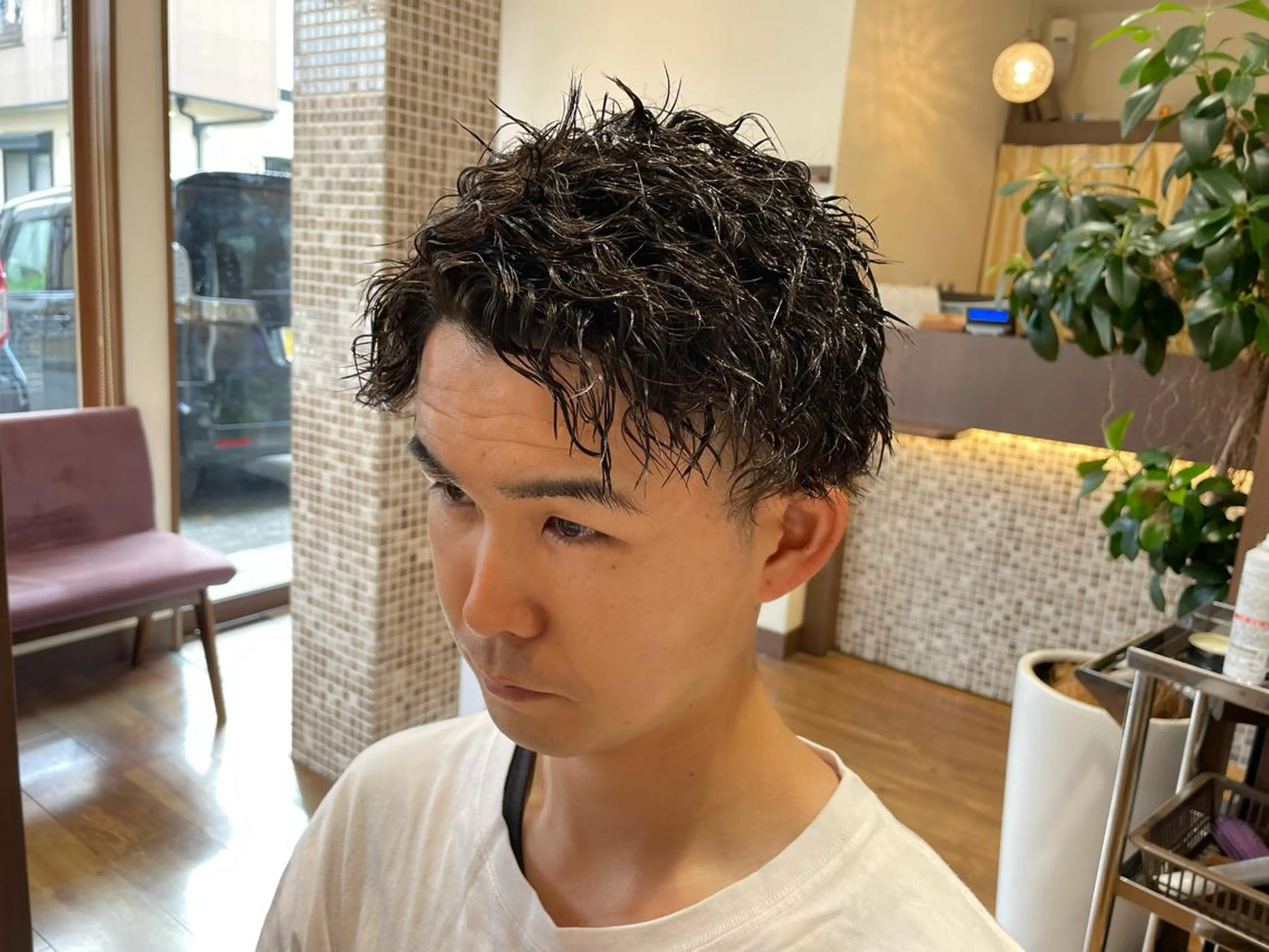 パーマ メンズ メンズパーマ メンズツイストパーマ ツイストパーマ 絹村 健人のヘアスタイル