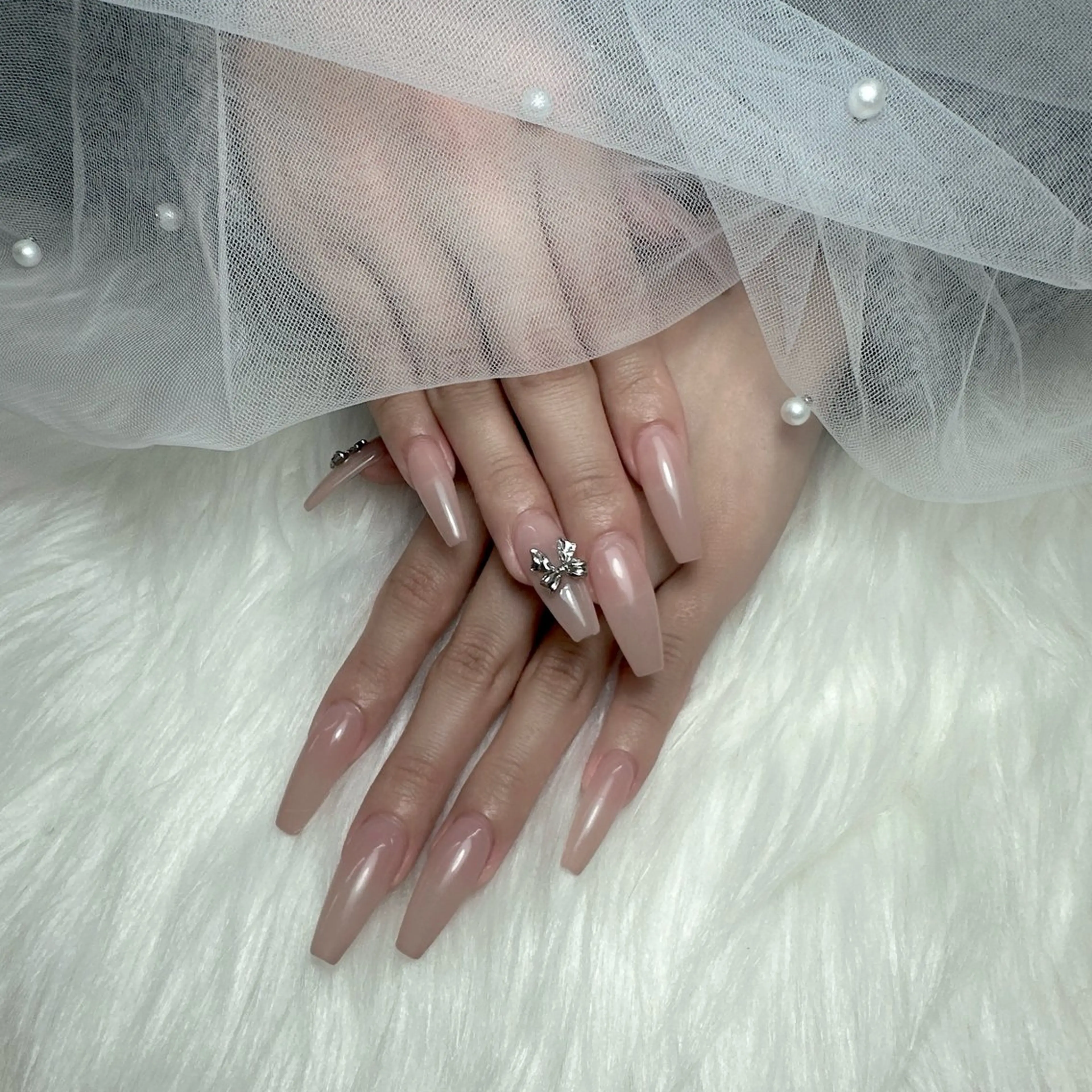 ネイル アートネイル ジェルネイル グラデーション キラキラネイル ラメ(グリッター) ハンドネイル Viola. 優花のネイルデザイン