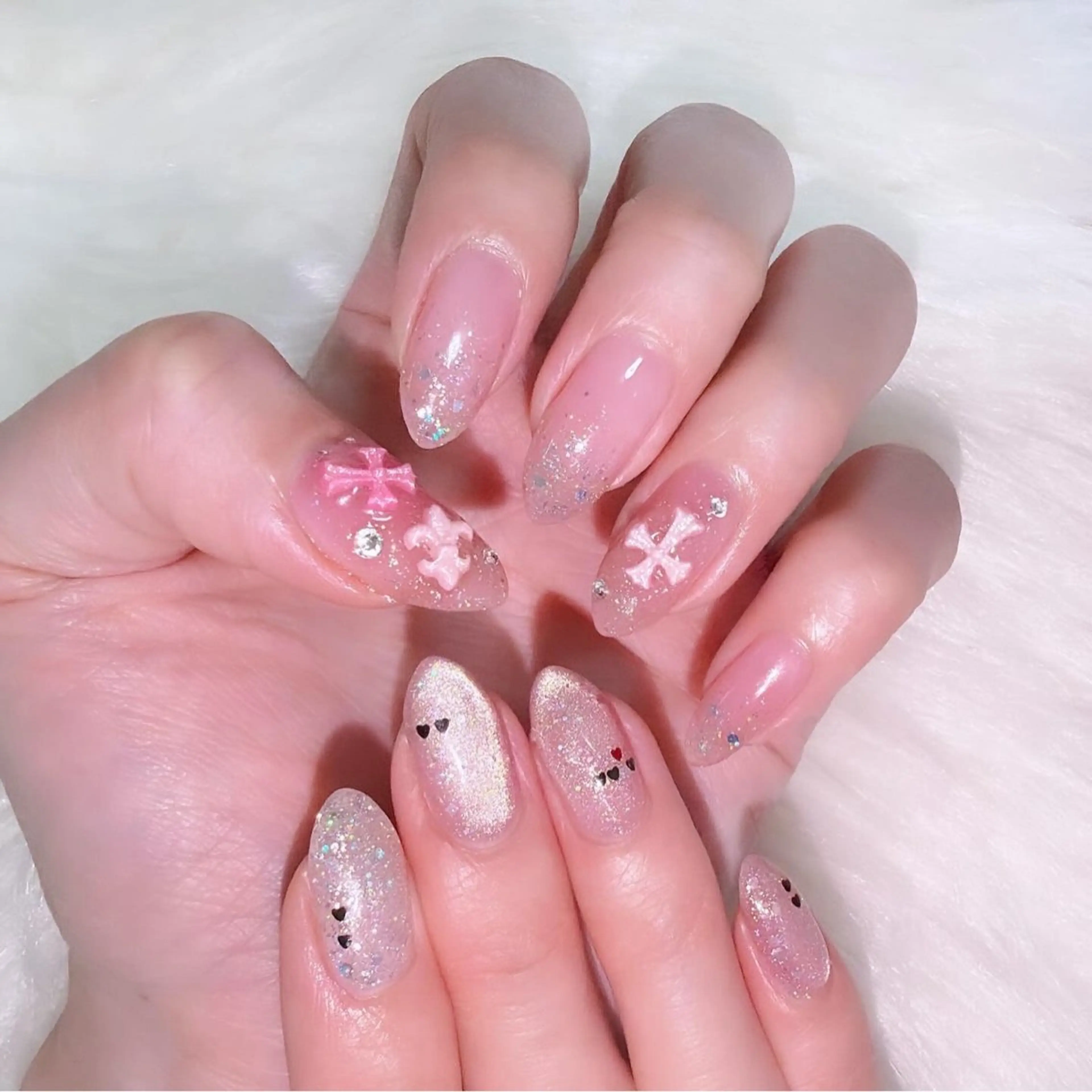 ネイル 持ち込み ハンドネイル Moon's🌙🪄 Shioriのネイルデザイン