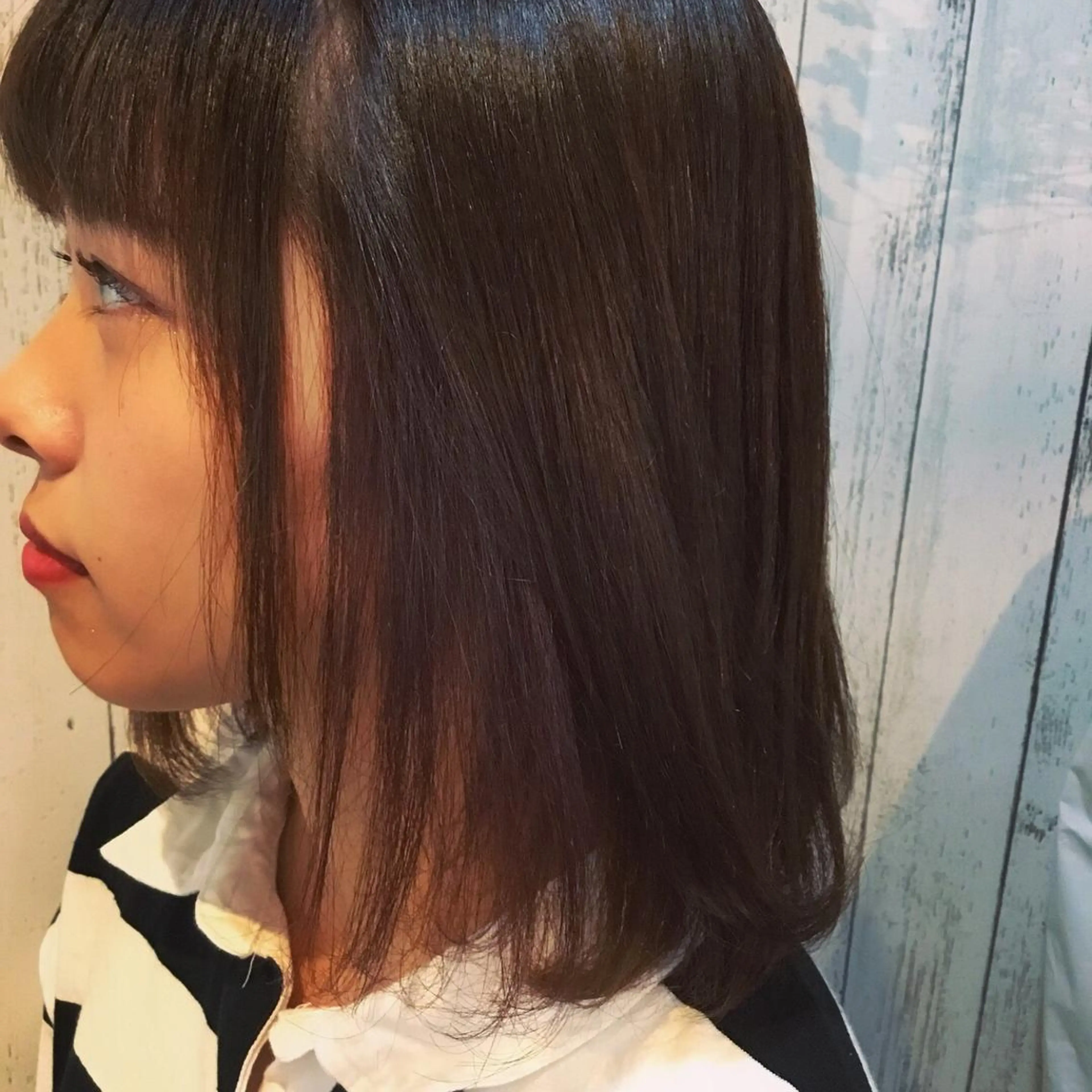 ミディアム カラー embrace エンブレイスのヘアスタイル